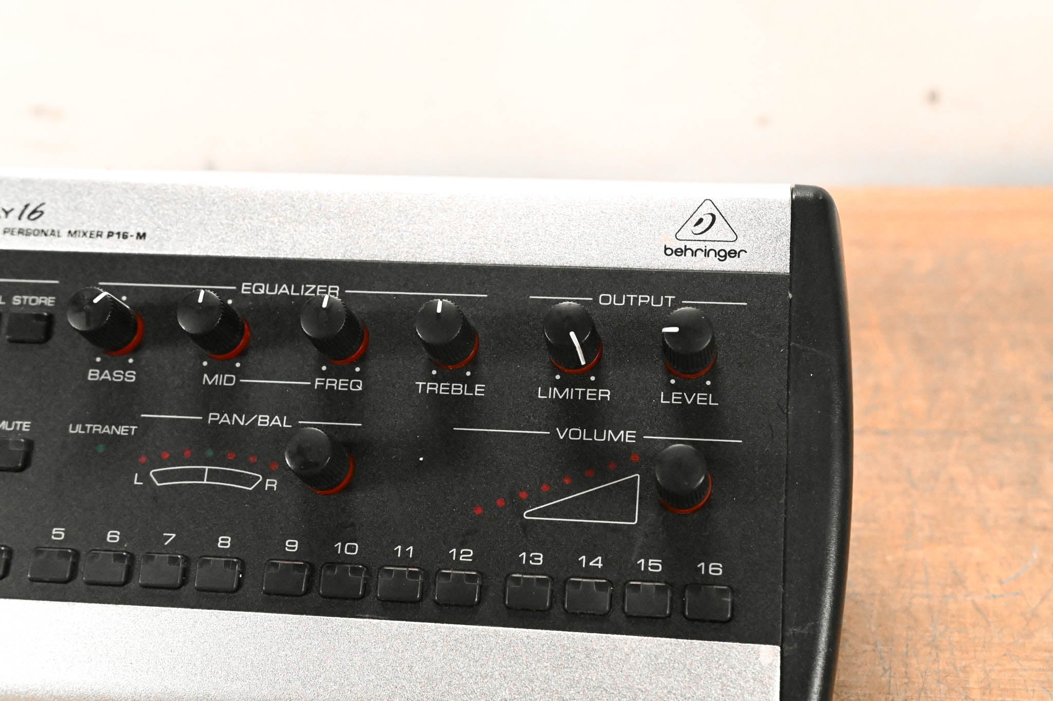 Behringer Powerplay P16-M 16-Channel Digital Personal Mixer