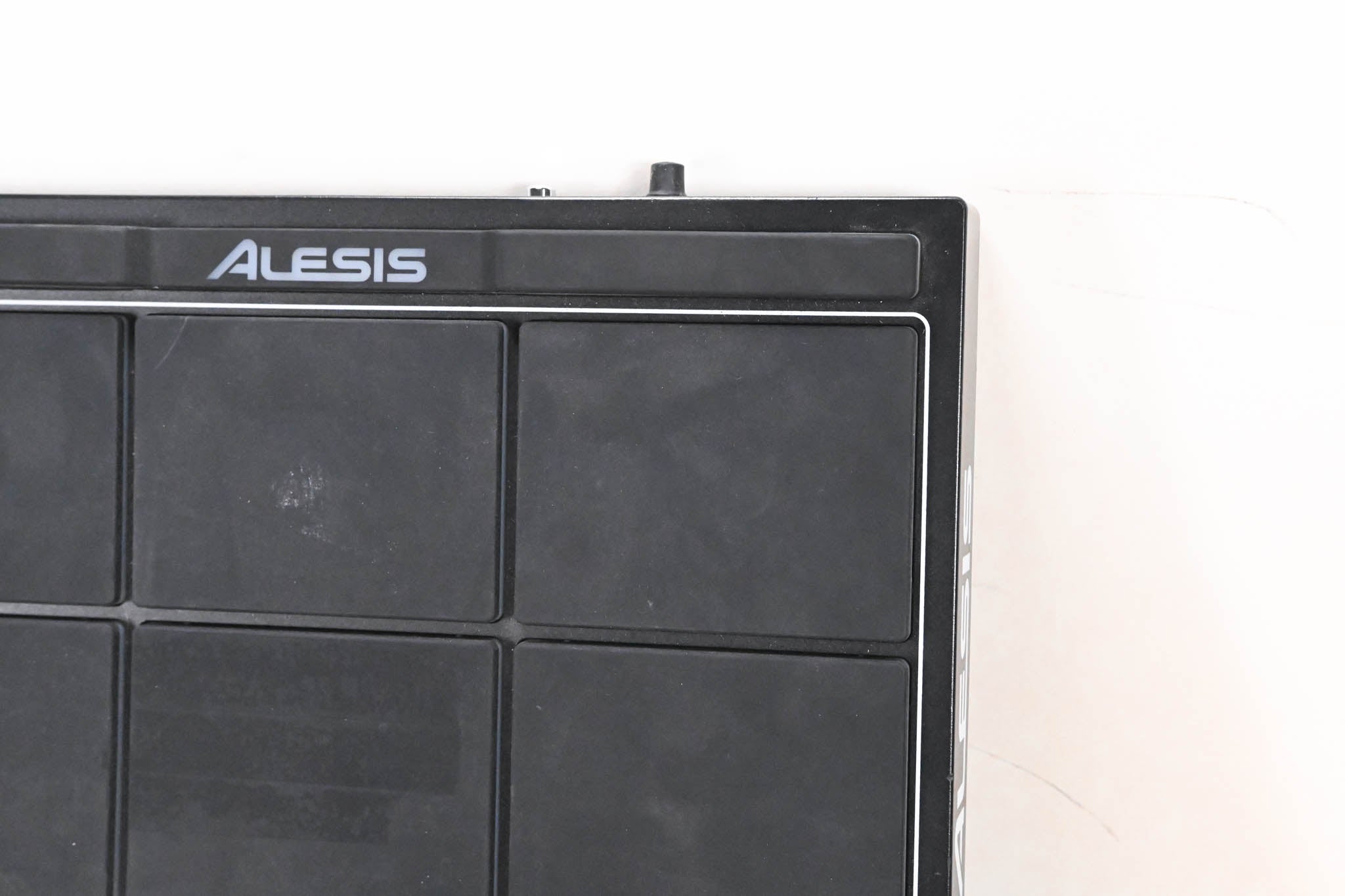 Alesis SAMPLEPAD PRO Percussion and Sample Instrument (NO POWER SUPPLY)