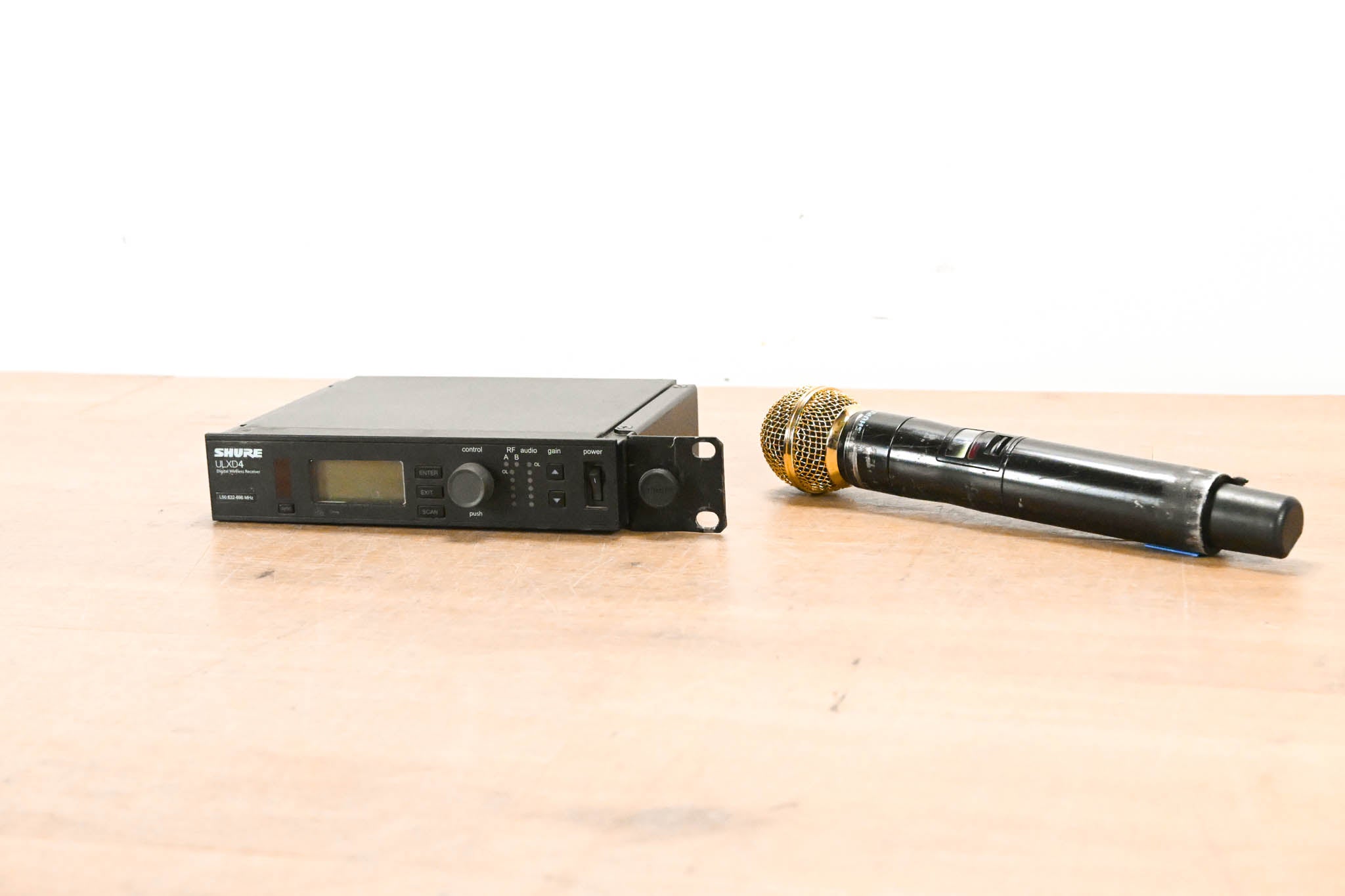 Shure ULXD24/SM58 Handheld Wireless System - L50 Range (NO POWER SUPPLY)