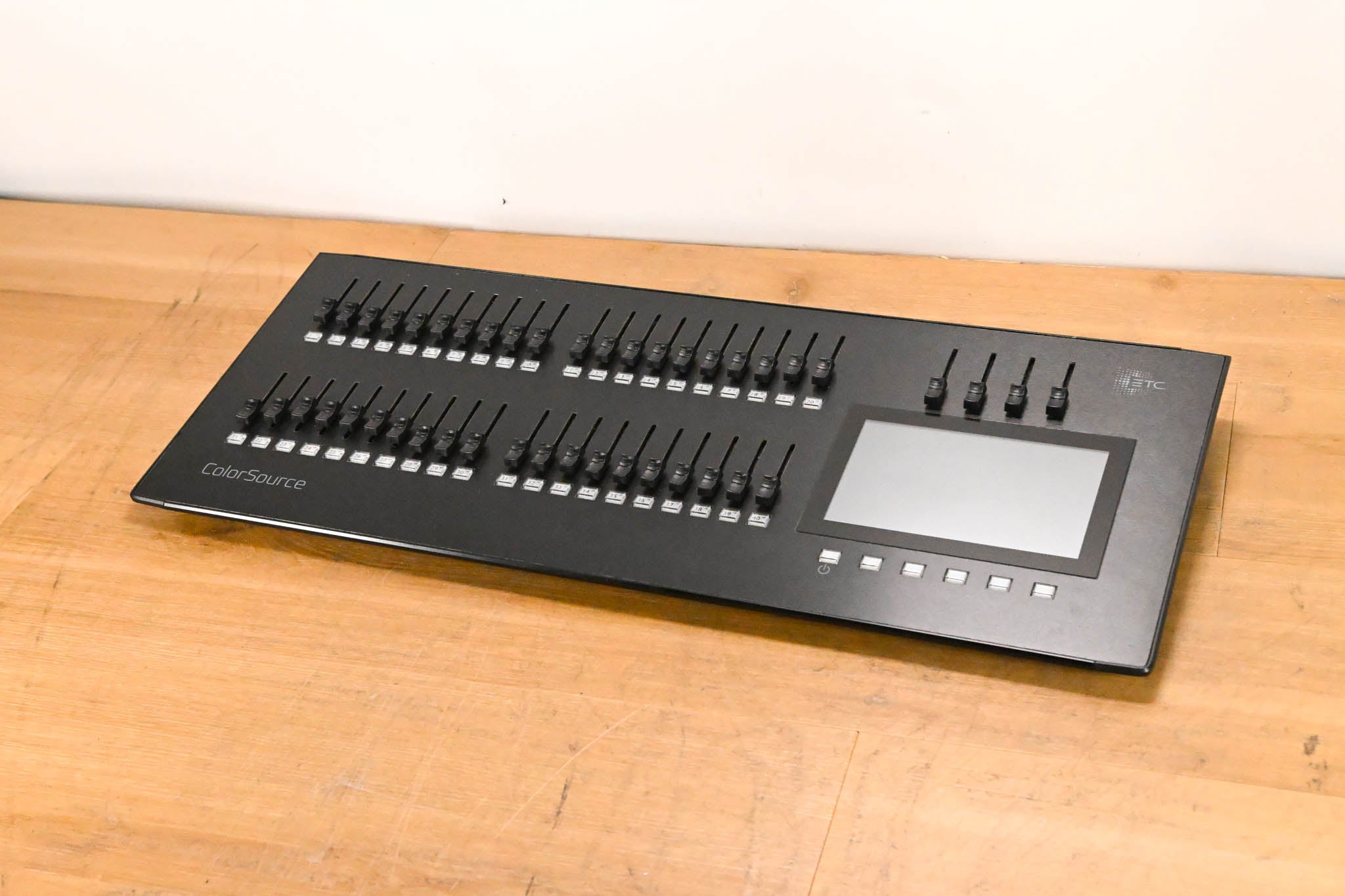 ETC CS40 ColorSource 40-Fader Lighting Console (NO POWER SUPPLY)