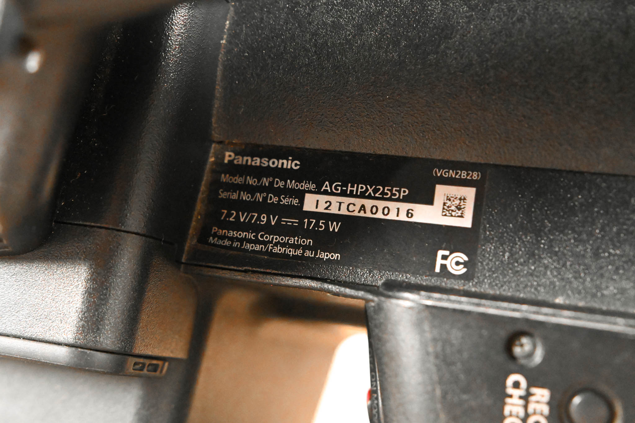 Panasonic AG-HPX255P P2 HD Handheld Camcorder