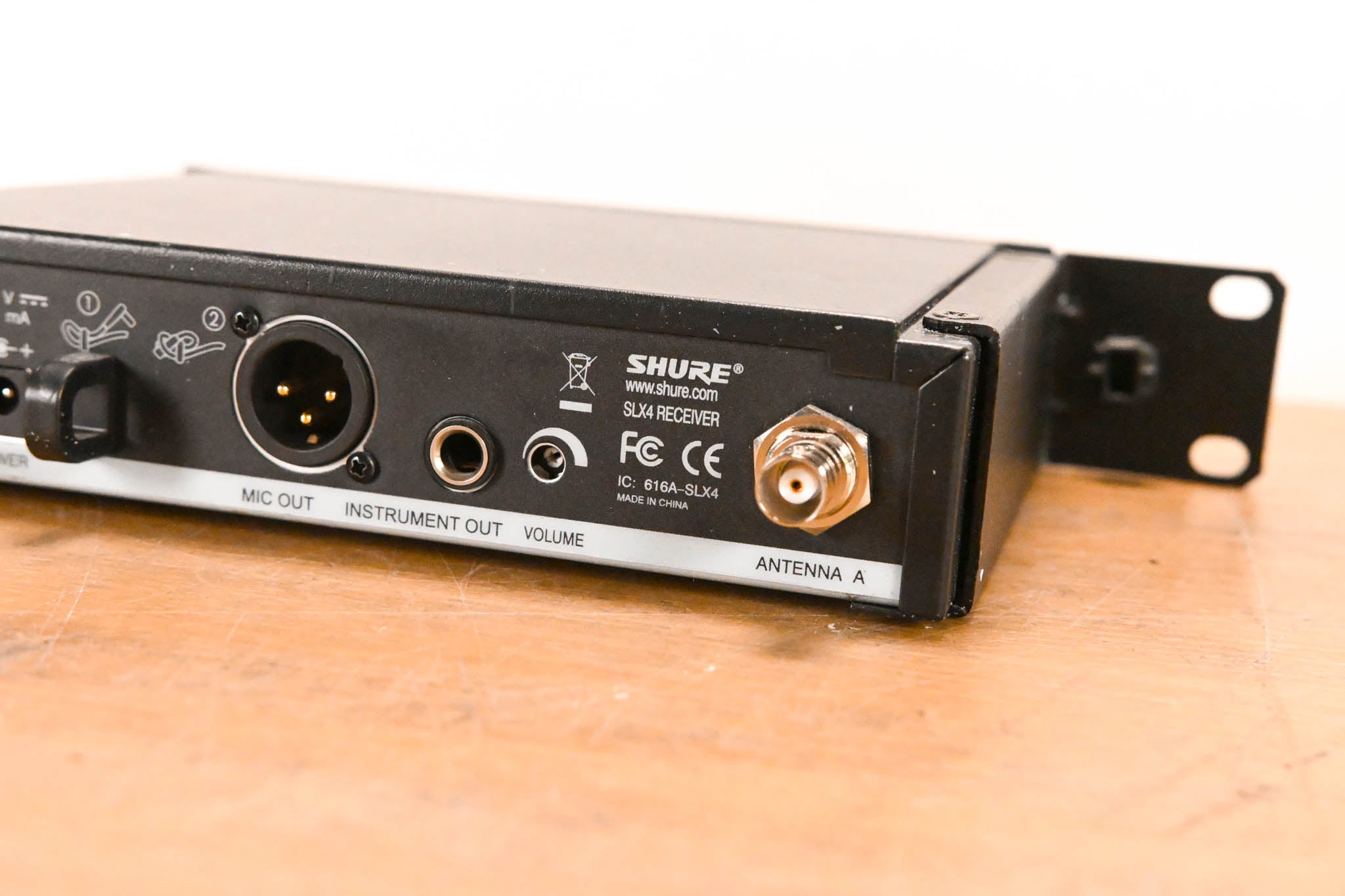 Shure SLX24/BETA58 Handheld Wireless System J3 572-596 MHz (NO PSU)