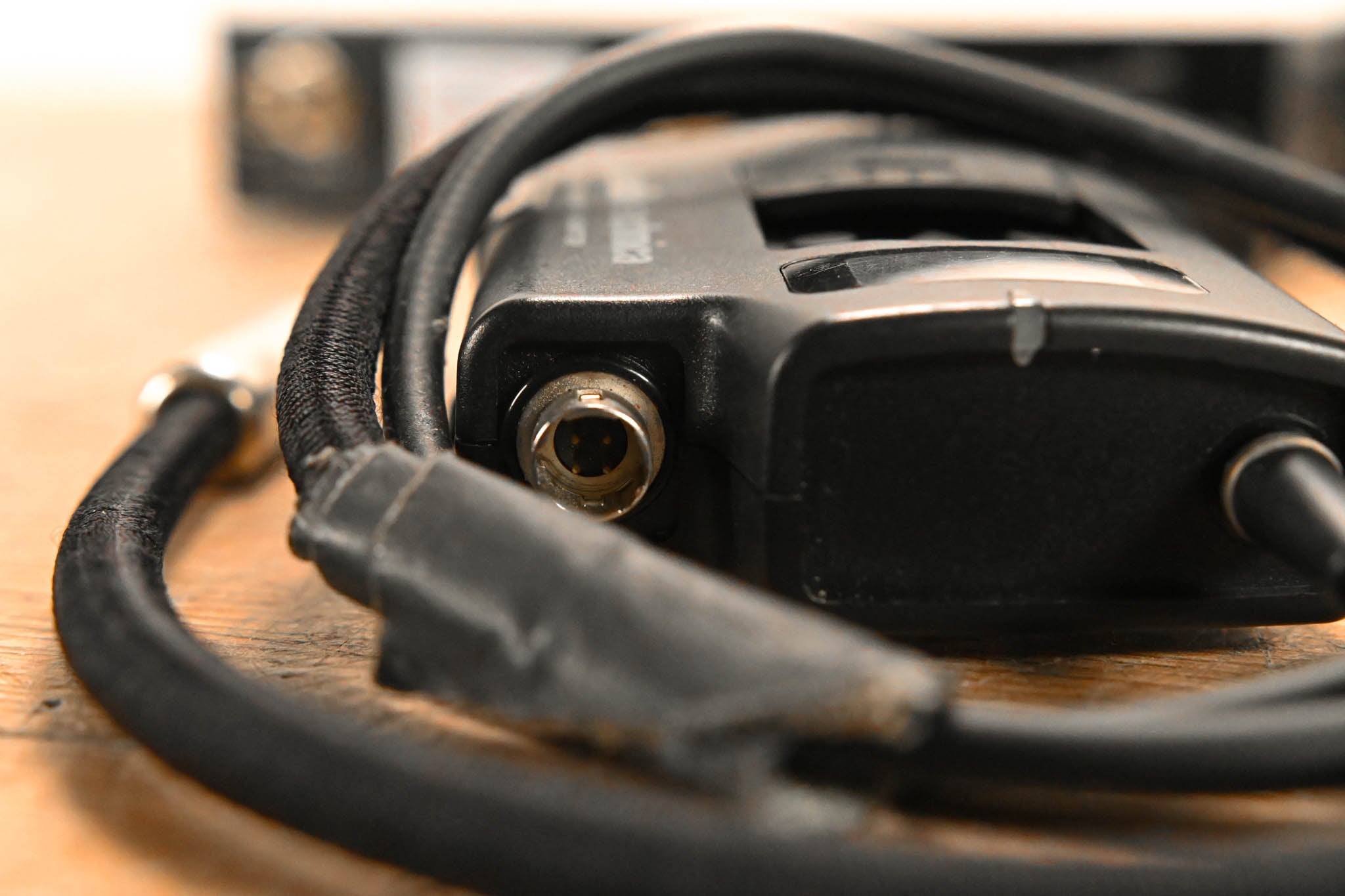 Audio-Technica ATW-R3100bl Receiver w/ Bodypack - 482-507 MHz (NO PSU)