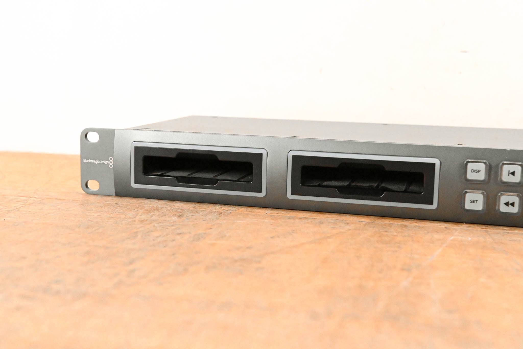 Blackmagic Design HyperDeck Studio 2