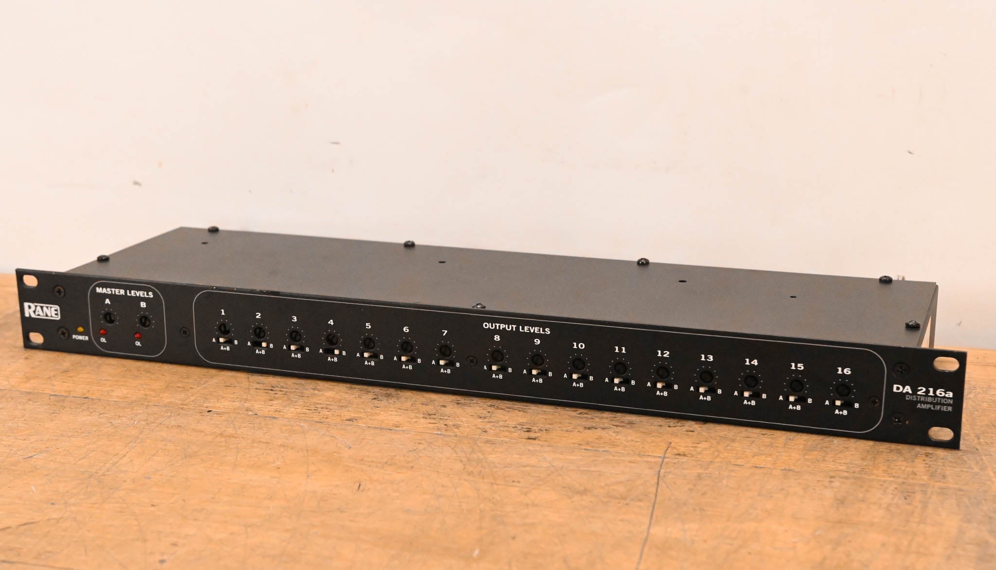 Rane DA216A 2-Input, 16-Output Distribution Line Amplifier (NO PSU)