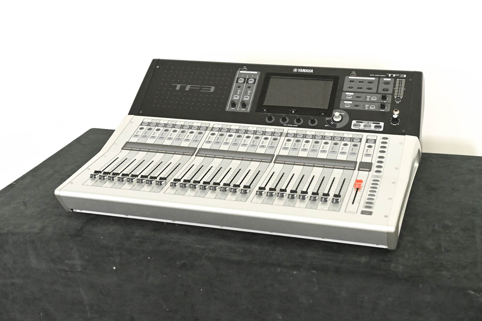 Yamaha TF3 24-Channel Digital Audio Mixer