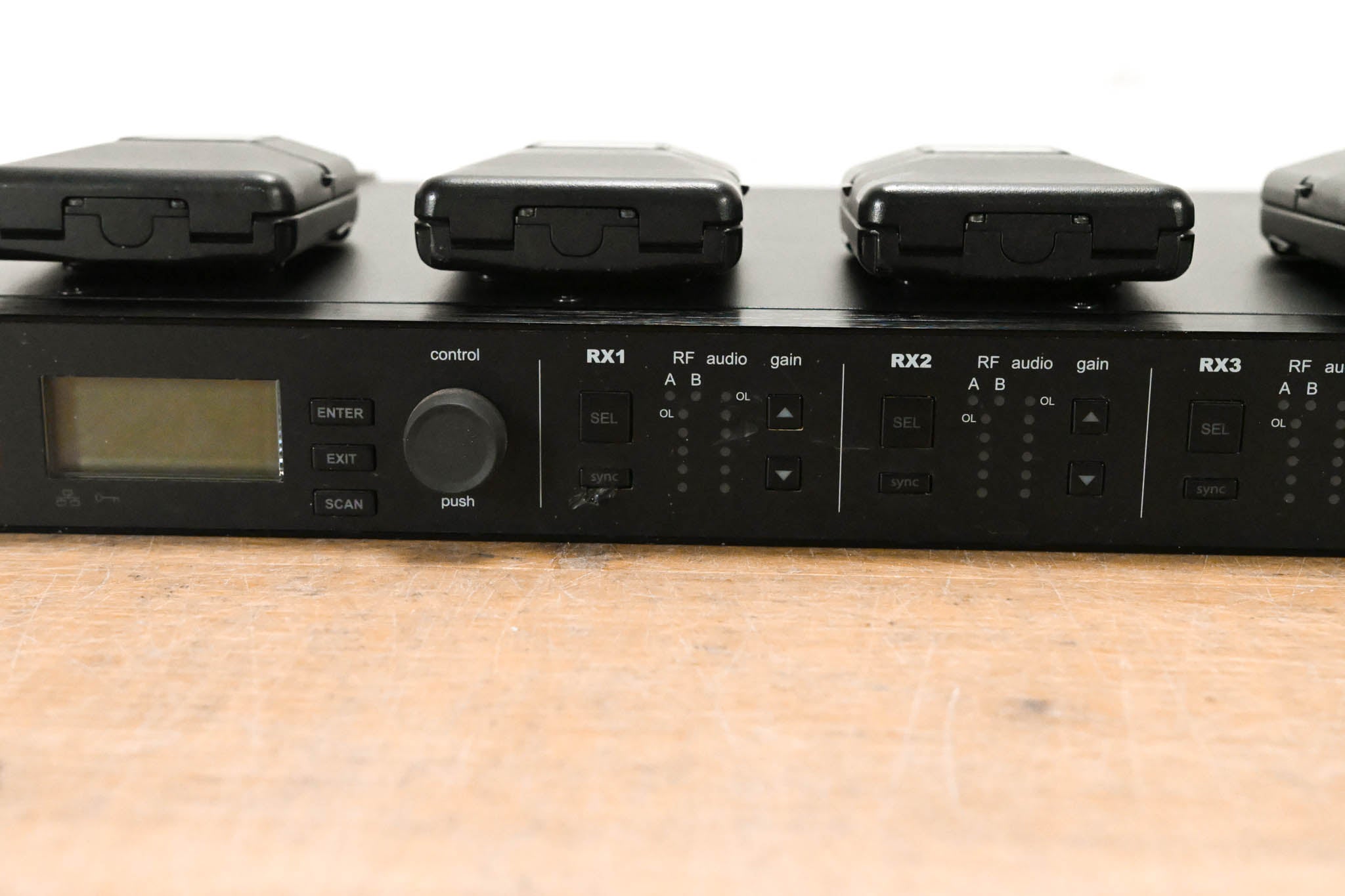 Shure ULXD4Q Digital Wireless Receiver w/ 4x ULXD1 Beltpacks - H50 Band