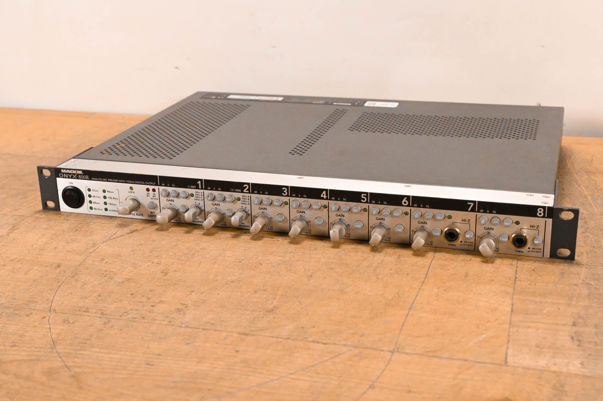 Mackie ONYX-800R 8-Channel Analog Mic Preamp w/ 192kHz Digital Output