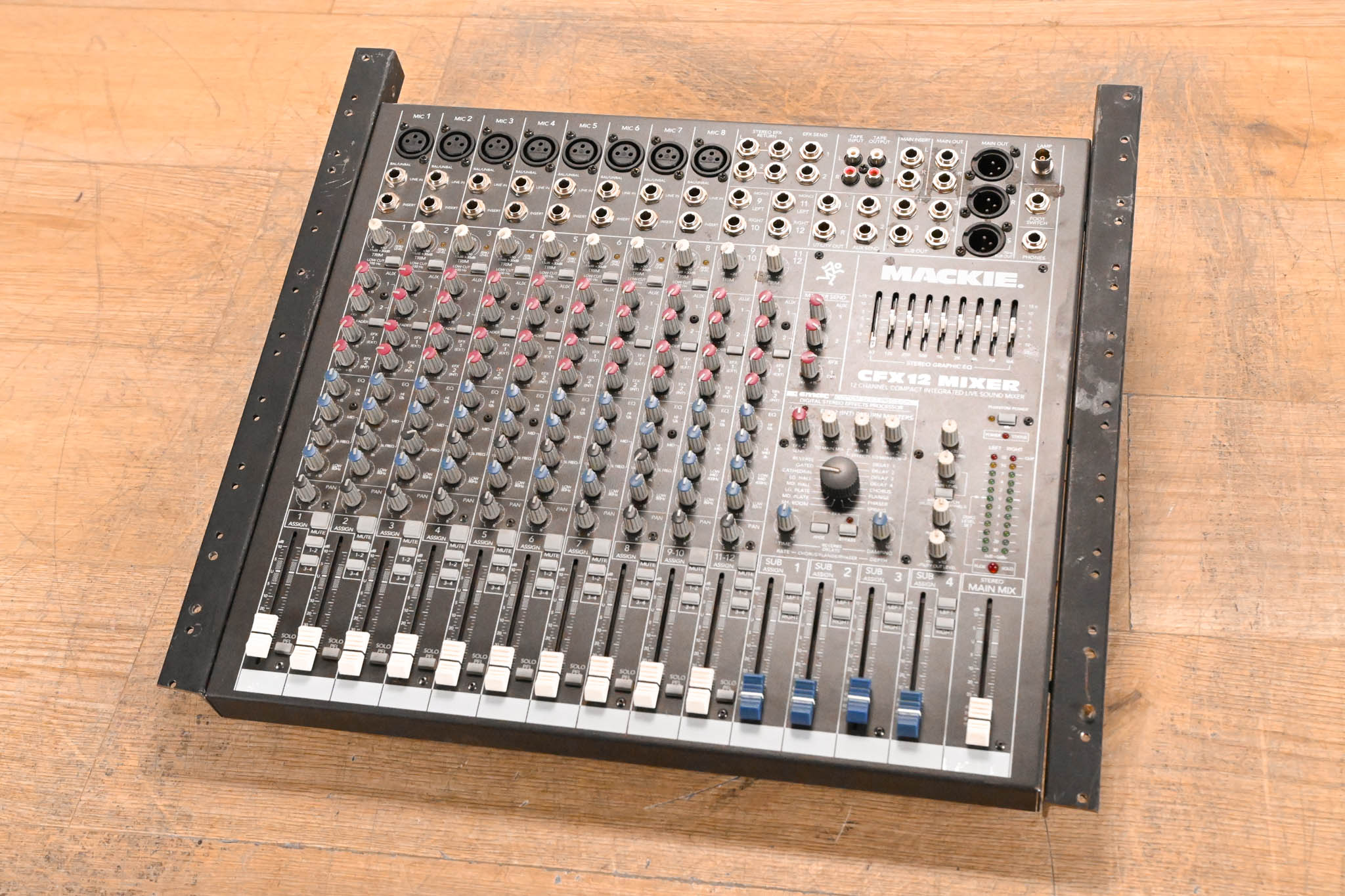 Mackie CFX12 12-Channel Compact Mixer