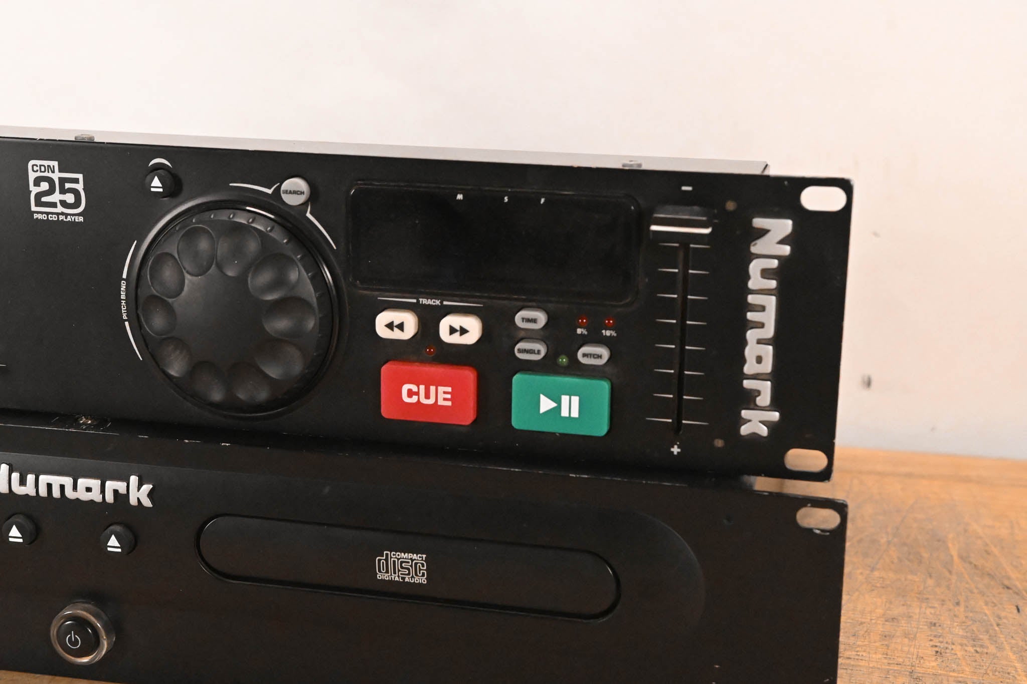 Numark CDN25 Professional Dual CD Player with Controller