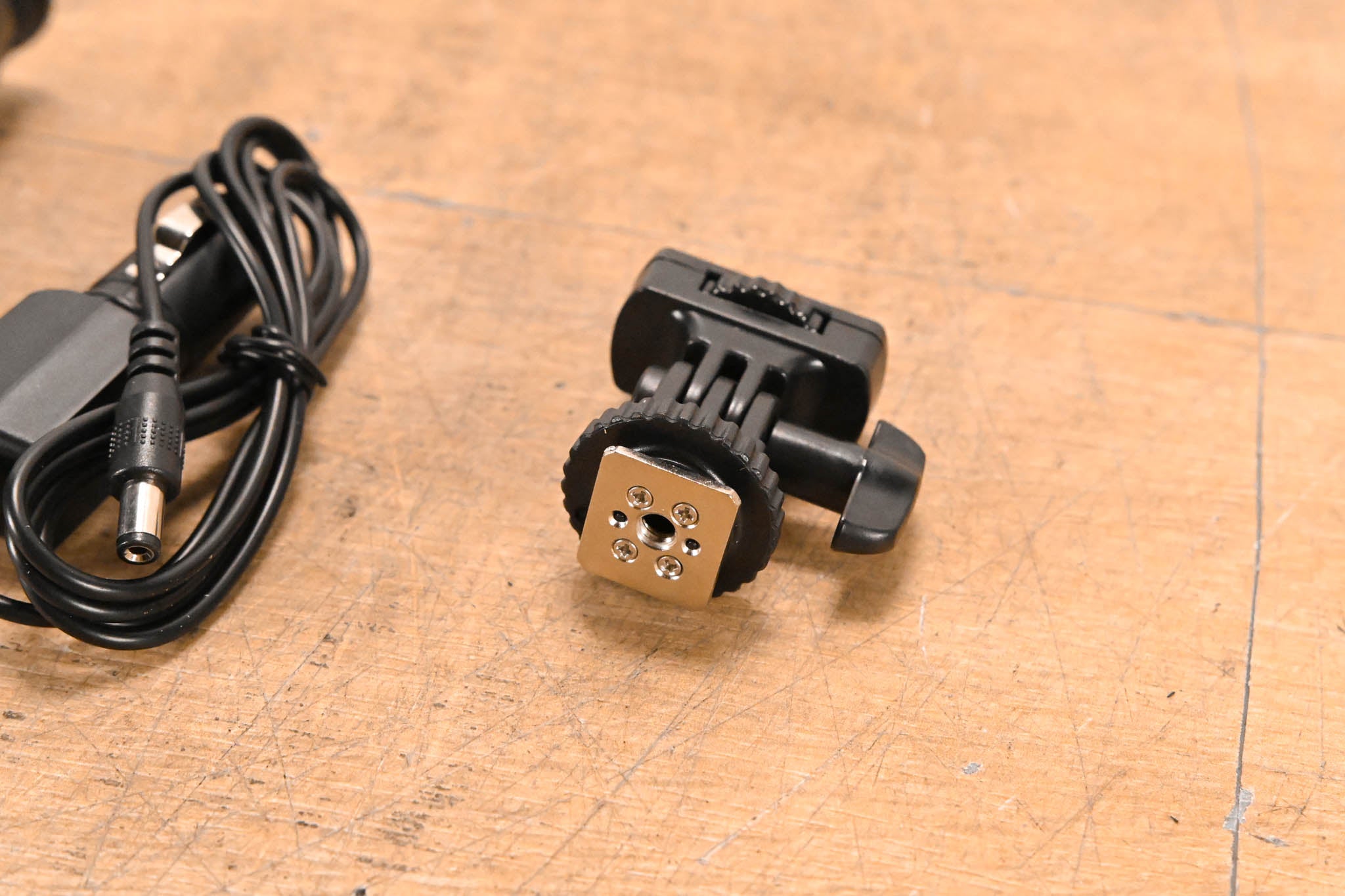 Ikan OYB240 Onyx 240 Bi-Color On-Camera LED Light w/ Accessories