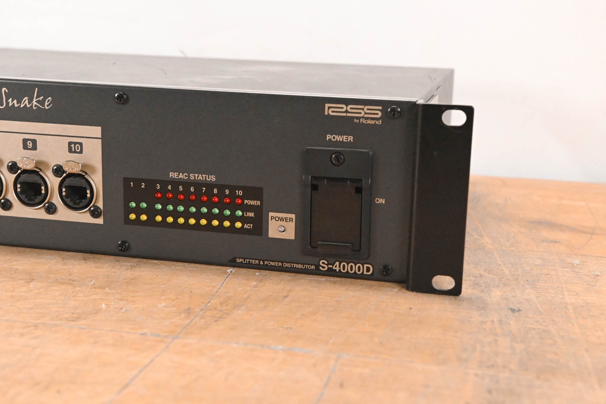 Roland S-4000D Splitter and Power Distributor for M-48 Personal Mixers