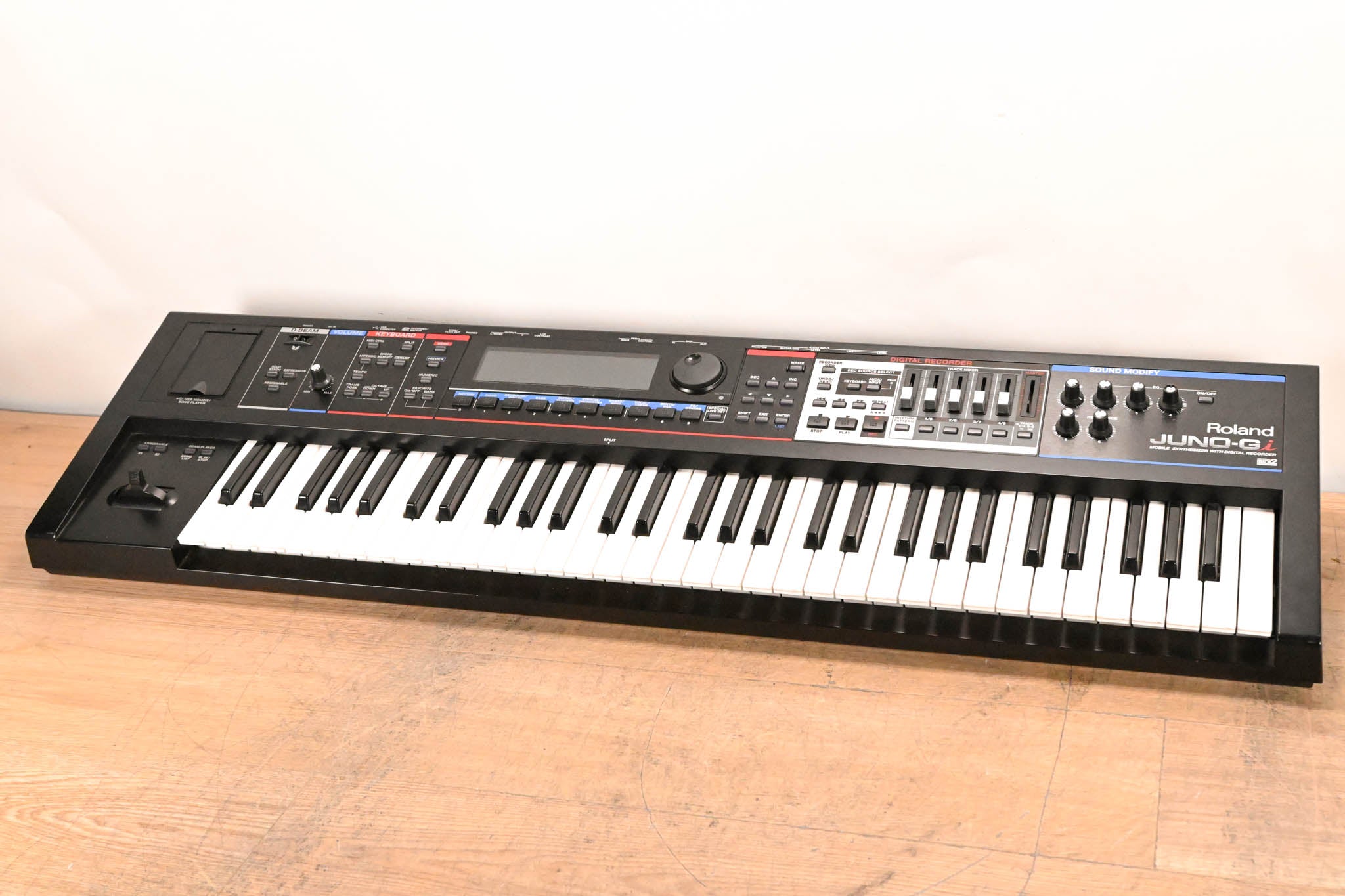 Roland JUNO-Gi 61-Key Mobile Synthesizer w/ Digital Recorder (NO PSU)