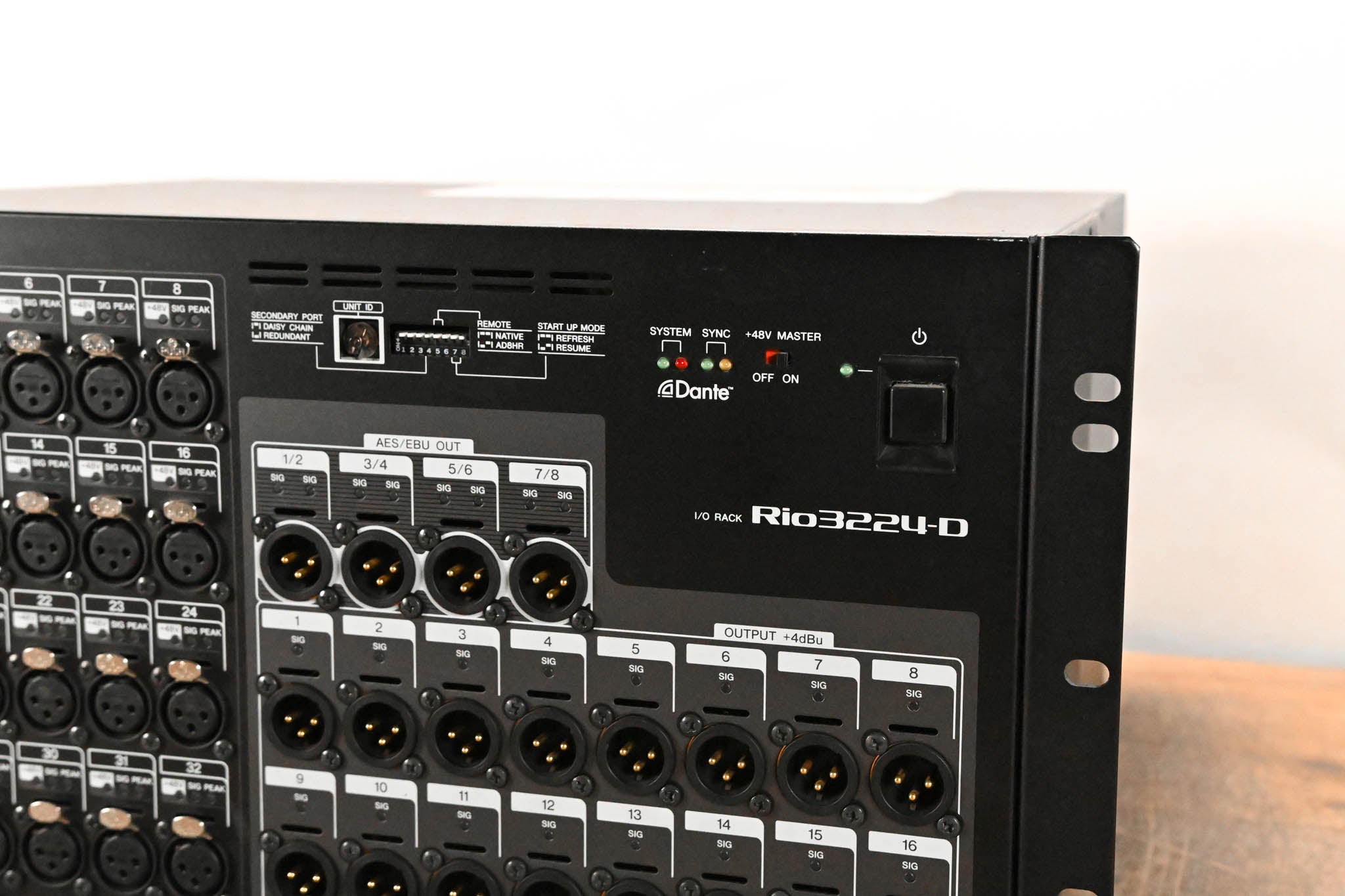 Yamaha Rio3224-D Rio Series 32x16 Remote Stage Box