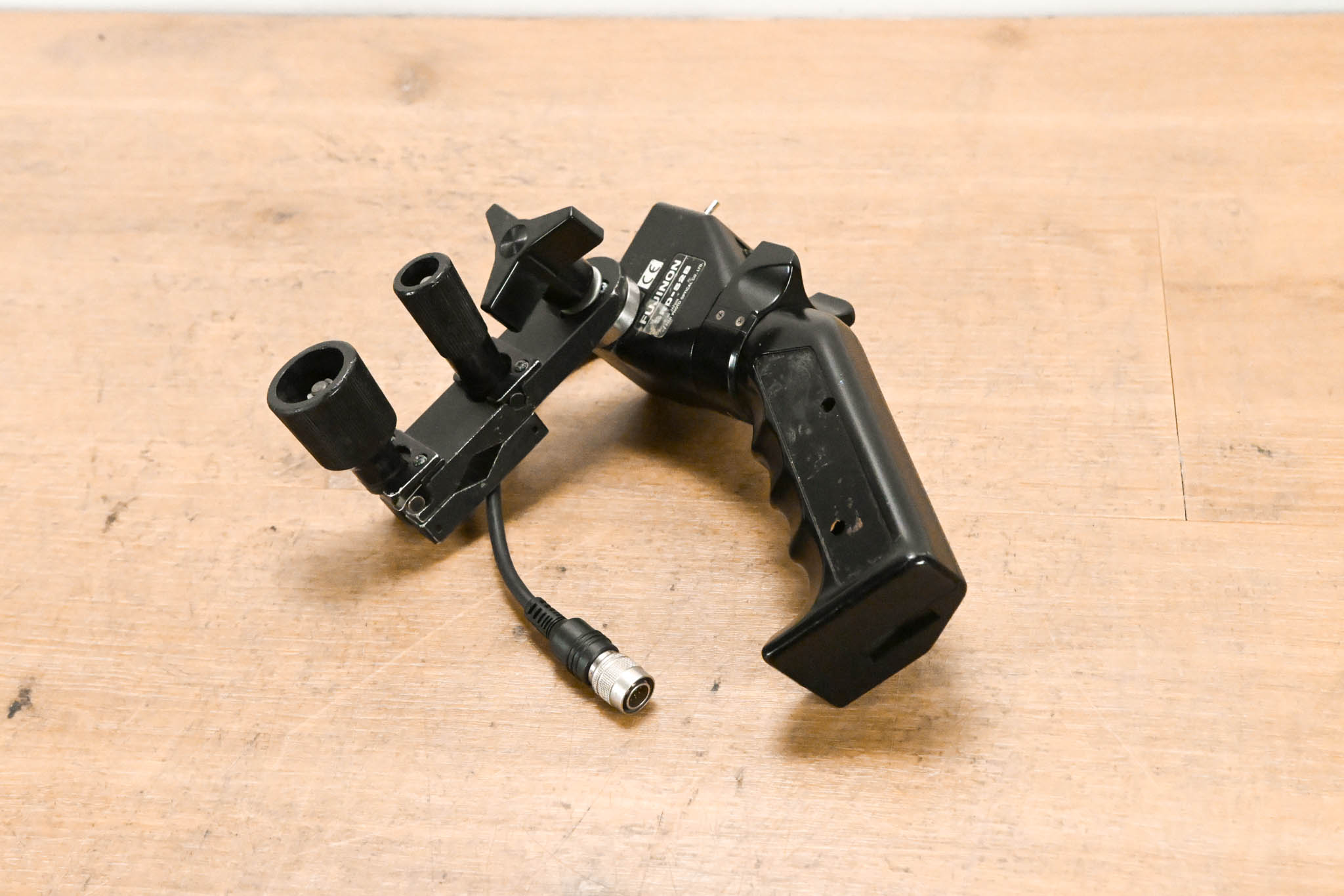 Fujinon SRD-52B Zoom Controller with MCA-1A Mounting Clamp