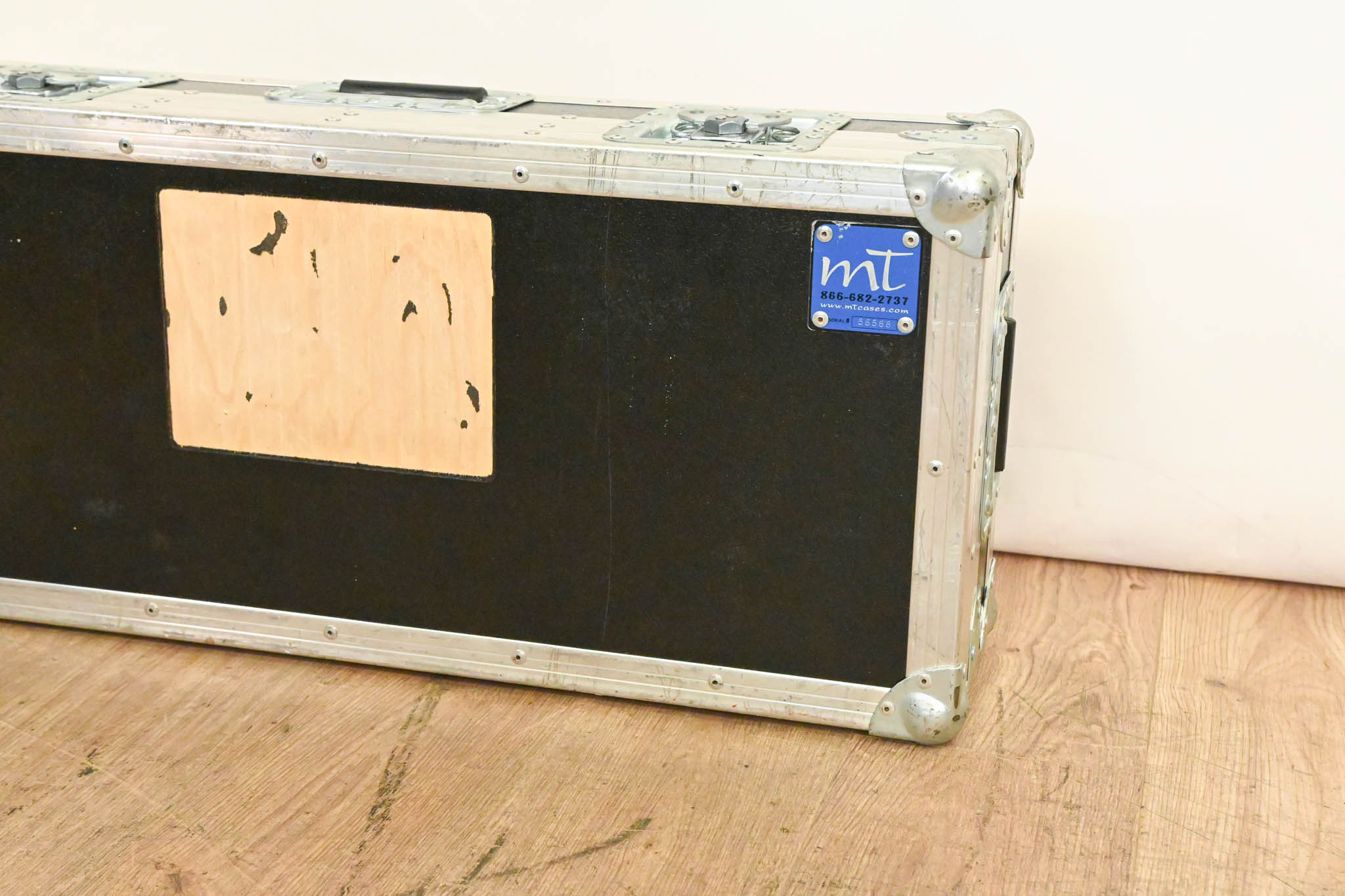 MT Cases Road Case - Interior Dimensions 30" x 12.5" x 7"
