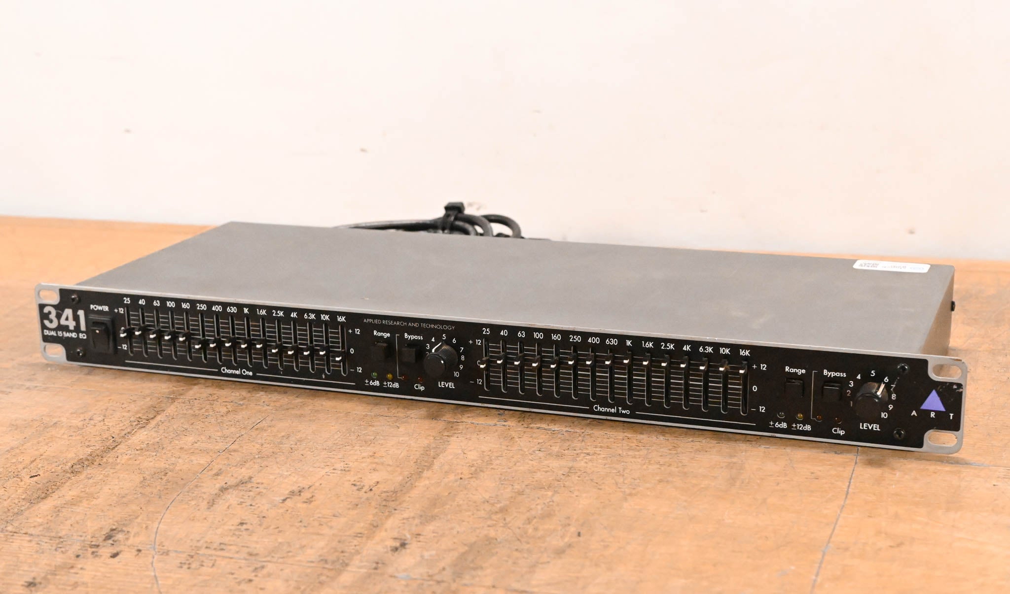 ART 341 Dual-Channel 15-Band 2/3 Octave Graphic Equalizer