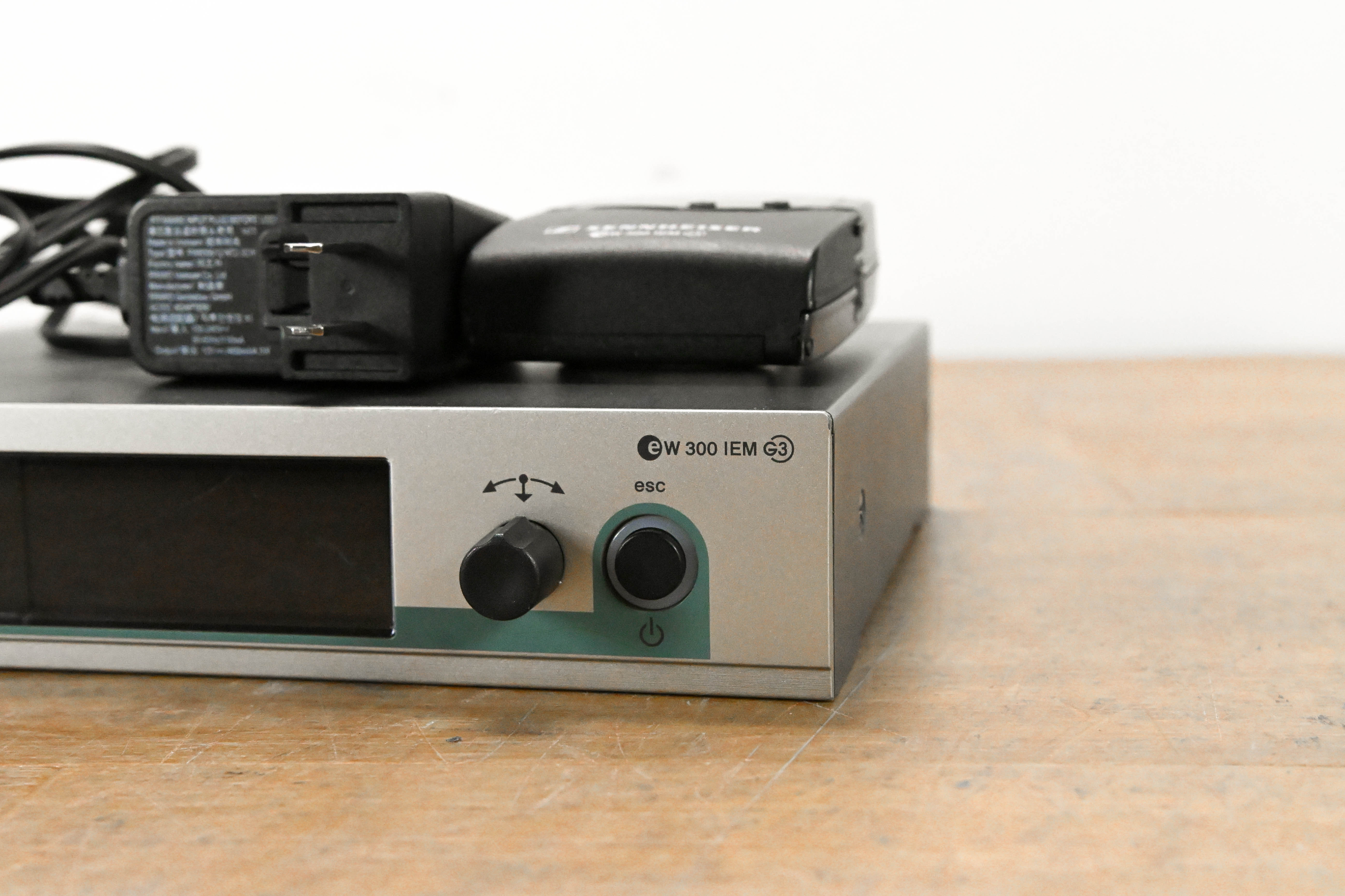 Sennheiser ew 300 IEM G3 Wireless In-Ear Monitoring System - 516-558 MHz