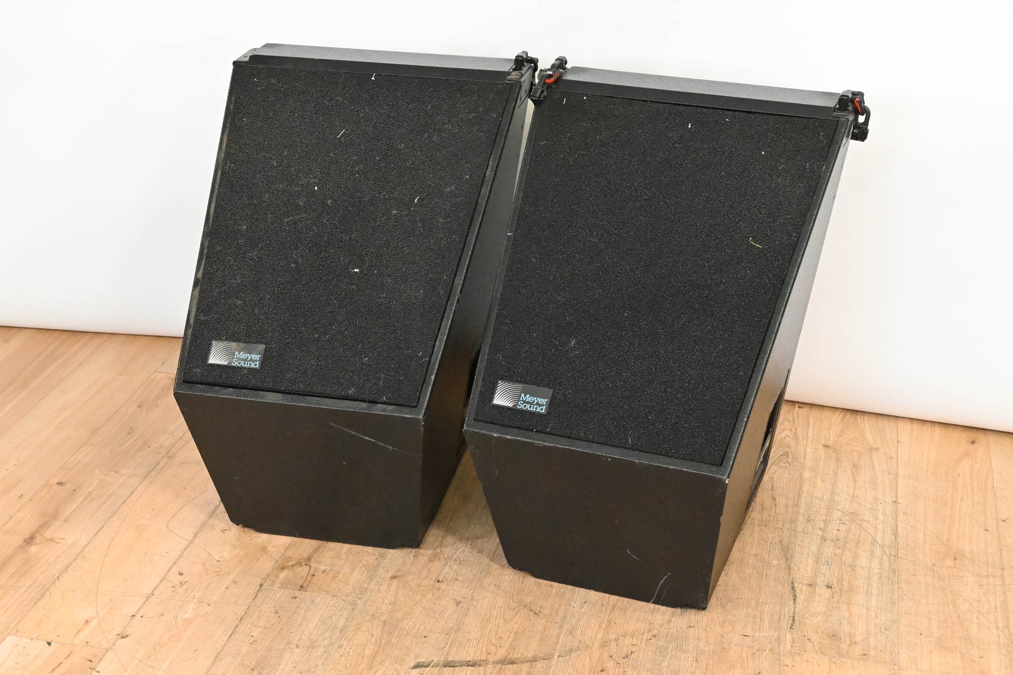 Meyer Sound DF-4 Medium-Throw Down Fill Self-Powered Loudspeaker (PAIR)