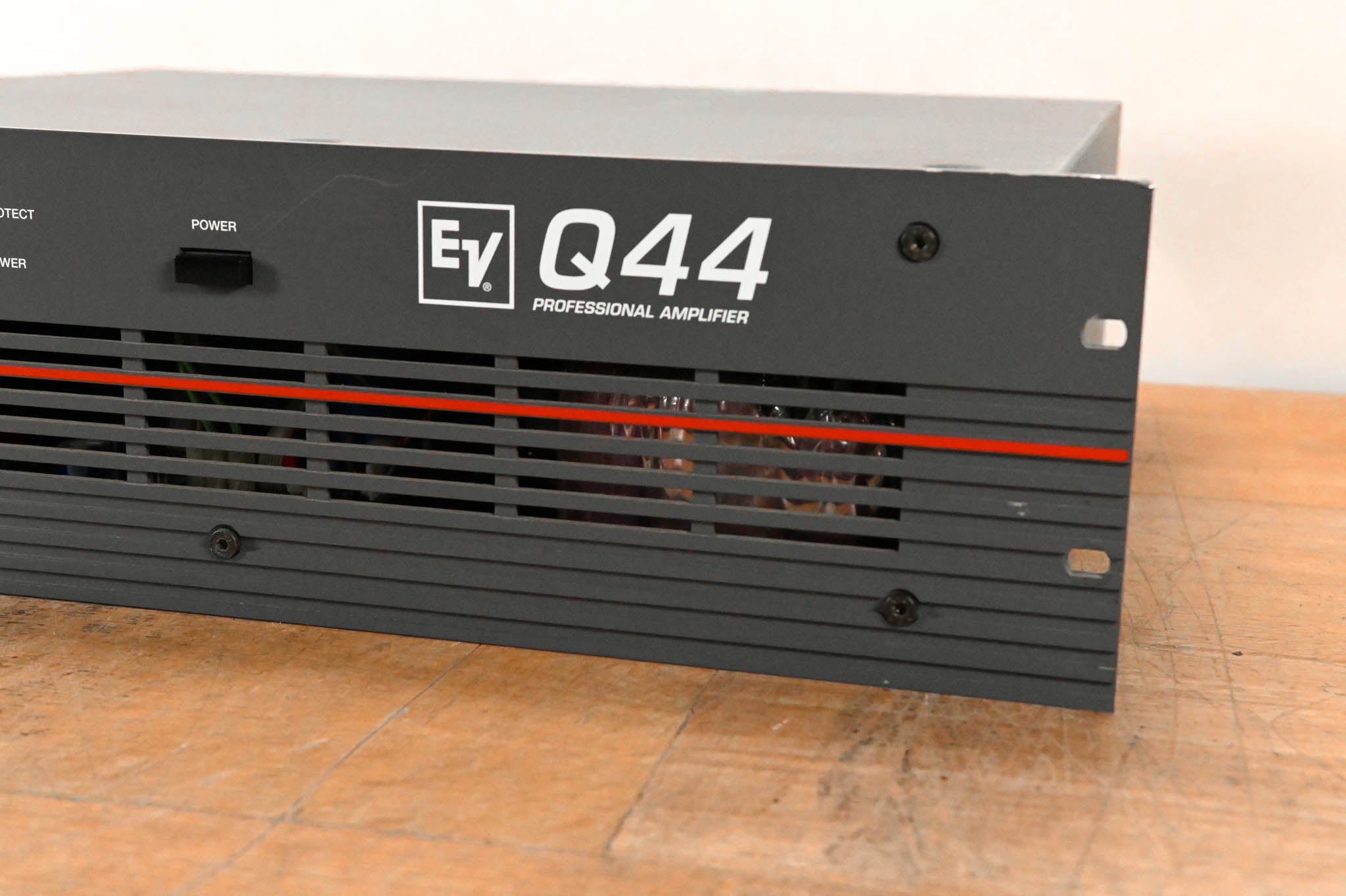 Electro-Voice (EV) Q44 Two-Channel Power Amplifier