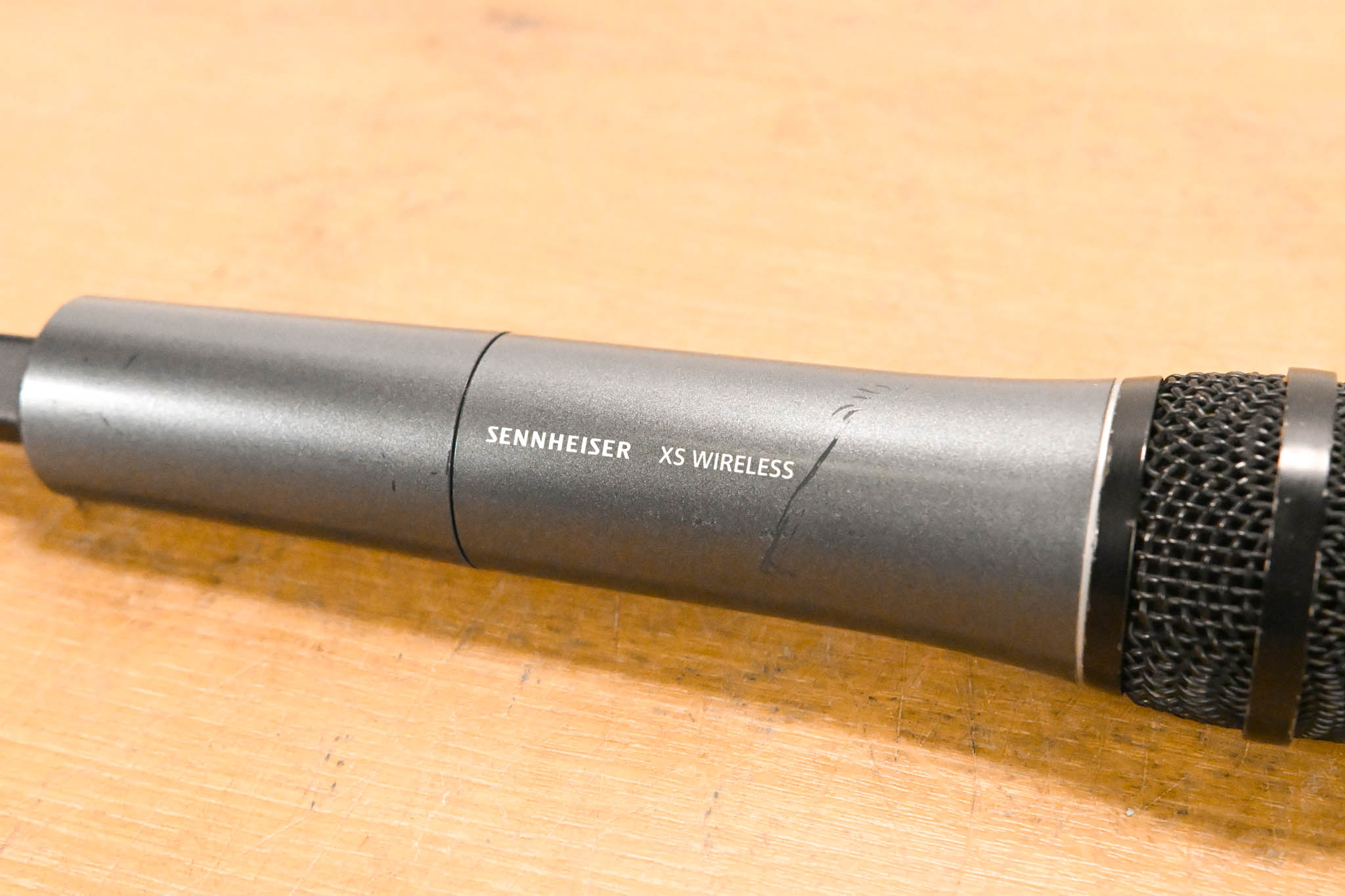 Sennheiser XSW 2-835 Wireless Handheld Microphone System - 548-572 MHz