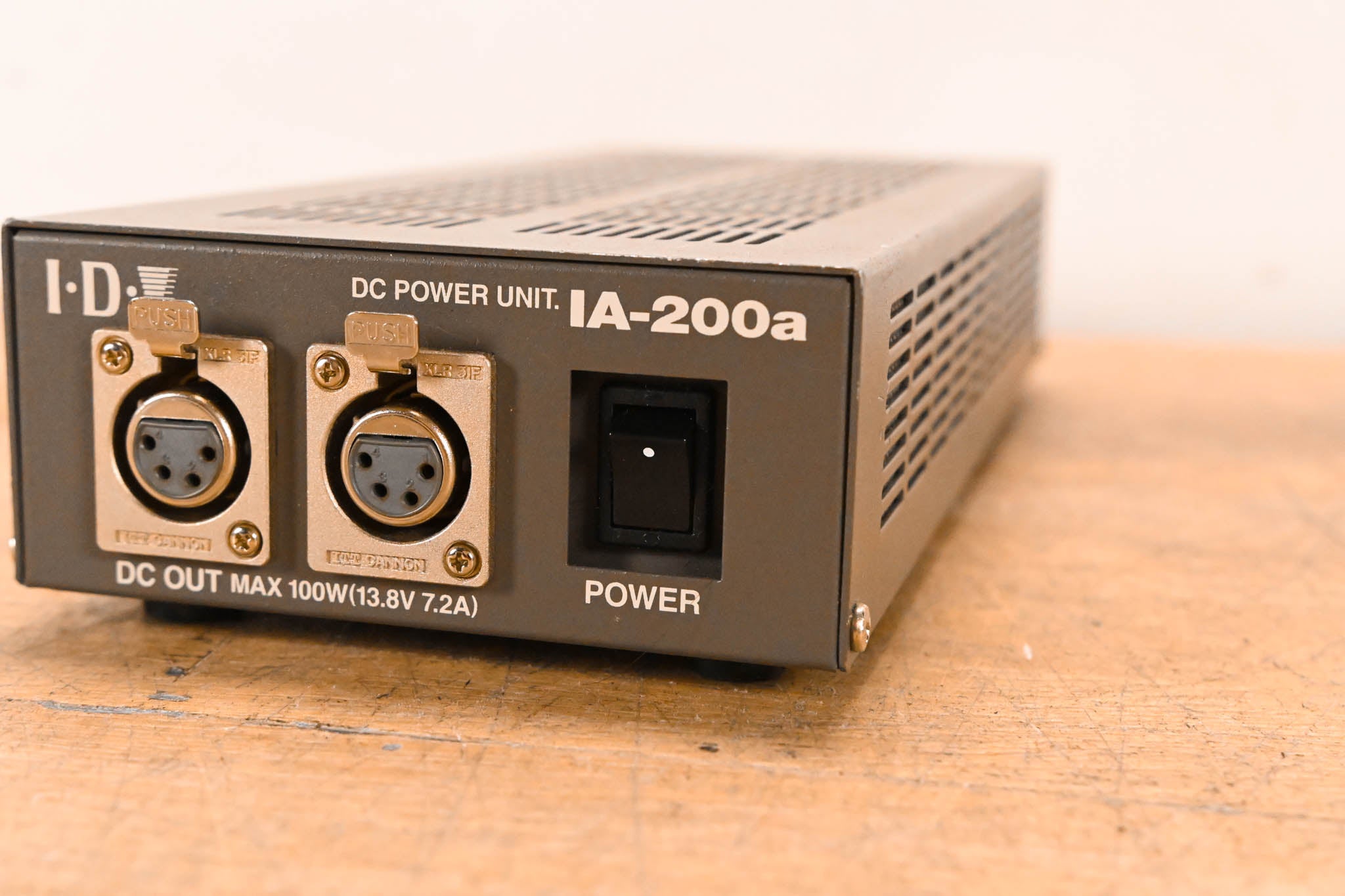 IDX System Technology IA-200a Dual-Channel Camera Power Supply