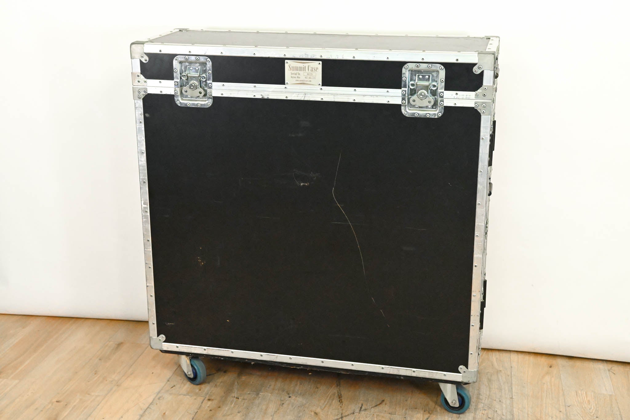 AVID VENUE SC48 Digital Audio Mixing Console with Road Case