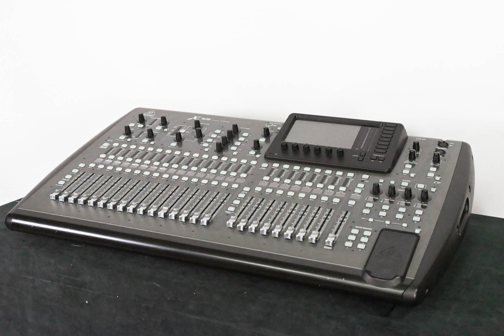 Behringer X32 40-Channel Digital Mixing Console