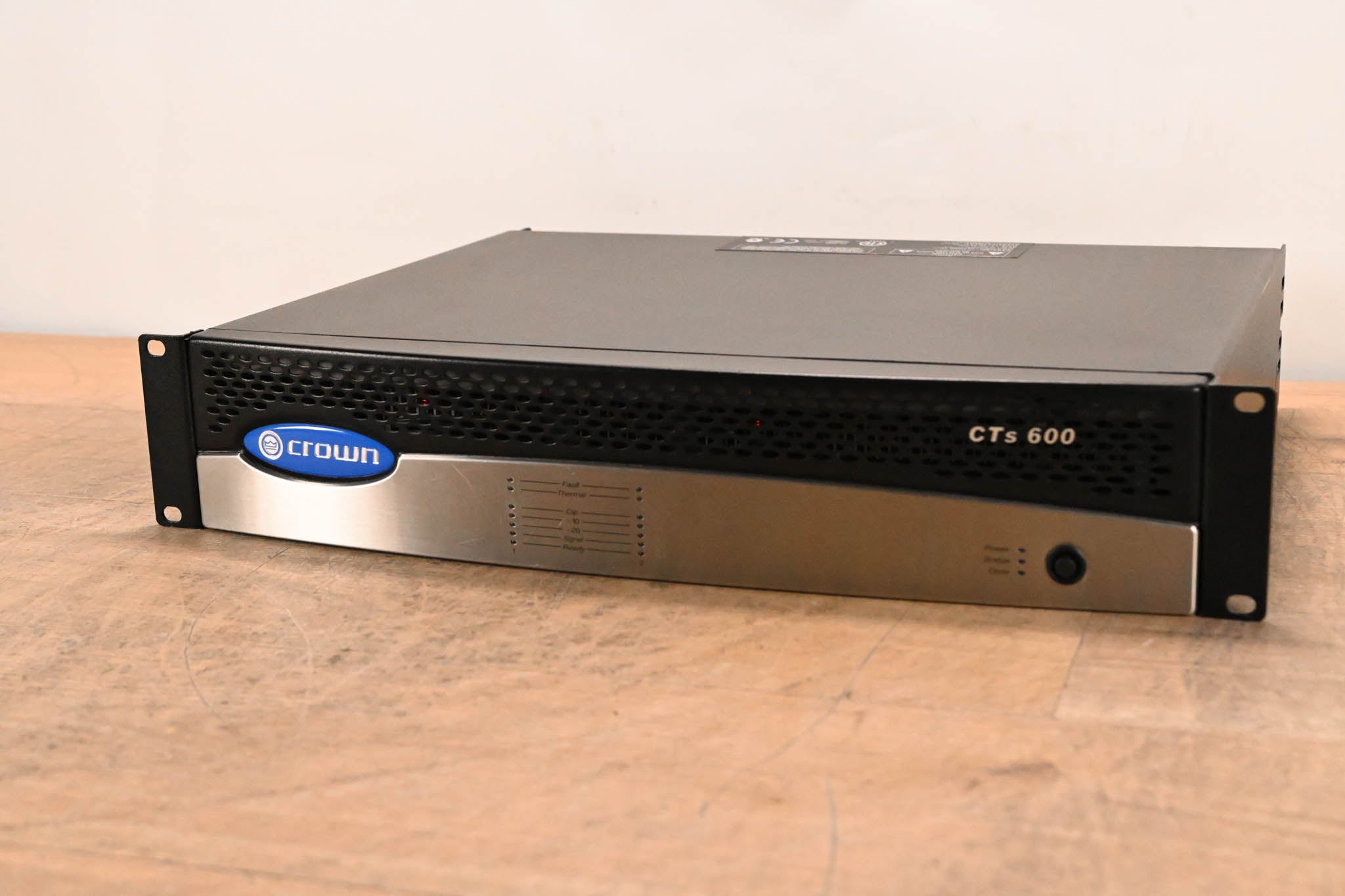 Crown CTs 600 Two-Channel 300W Power Amplifier