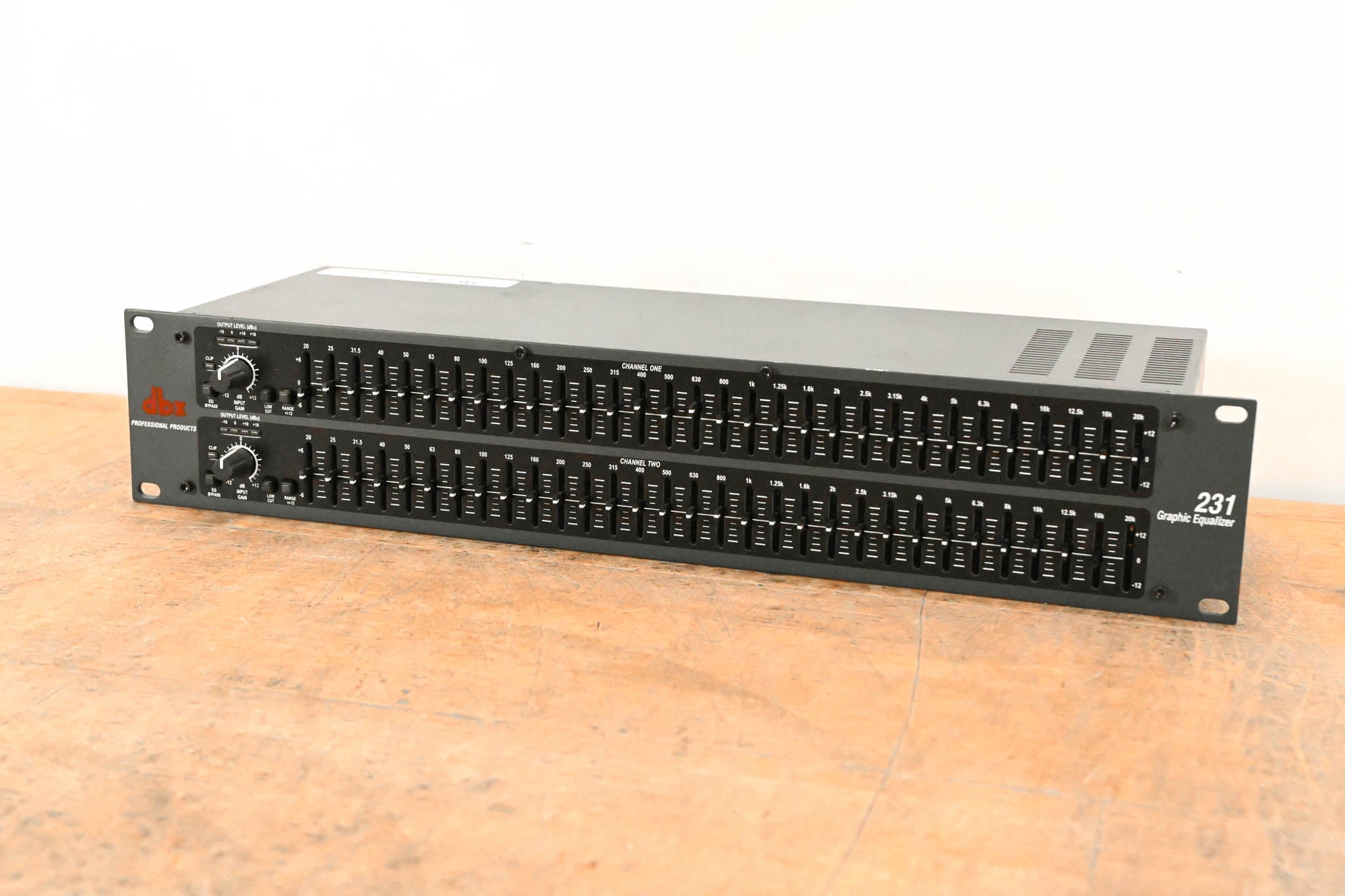 dbx 231 Dual-Channel 31-Band Graphic Equalizer