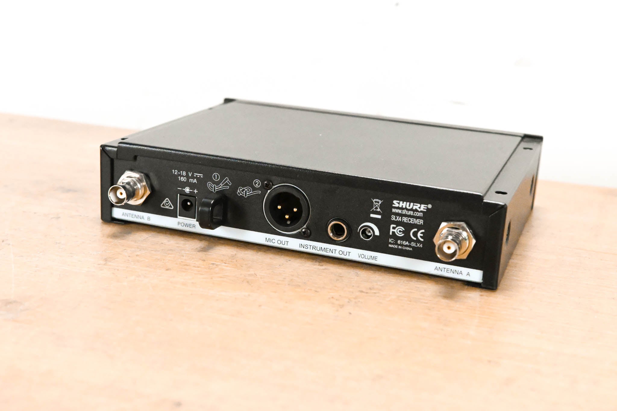 Shure SLX24/SM58 Handheld Wireless System - G5 Band (NO POWER SUPPLY)