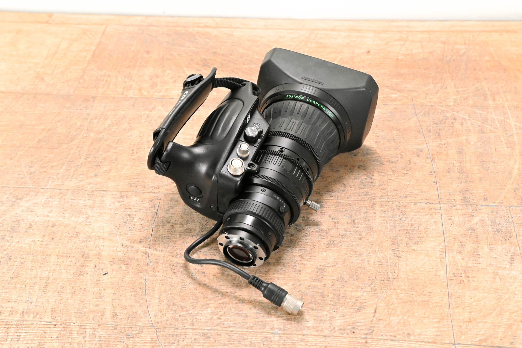 Fujinon Th17x5BRMU Broadcast Zoom Lens - 1:1.4/5-85mm