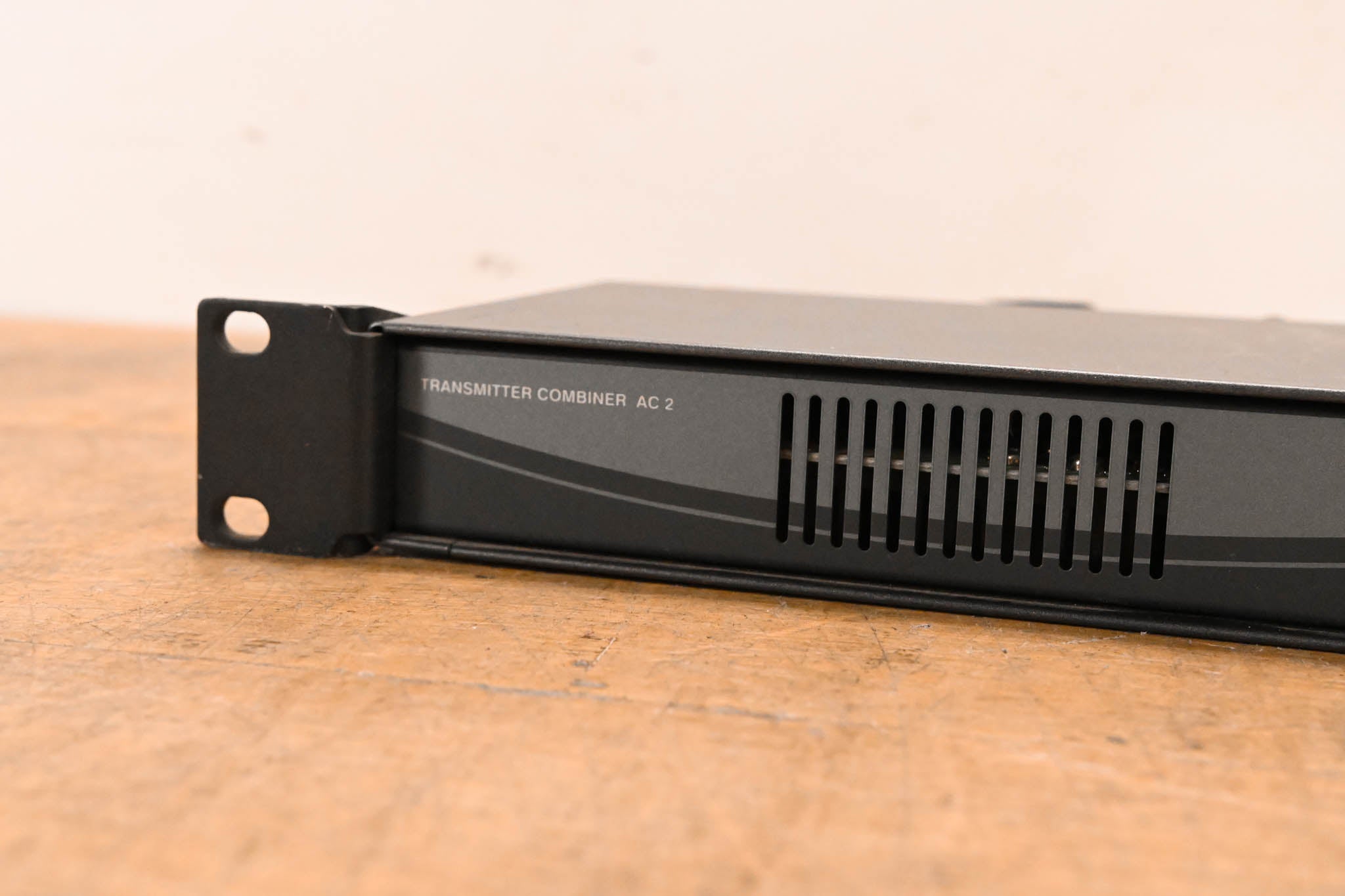 Sennheiser AC2 RF Combiner 500-870 MHz (NO POWER SUPPLY)