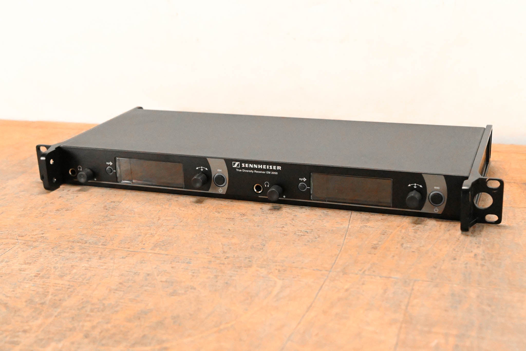 Sennheiser EM 2050 Dual-Channel Wireless Receiver Aw Range: 516-558 MHz