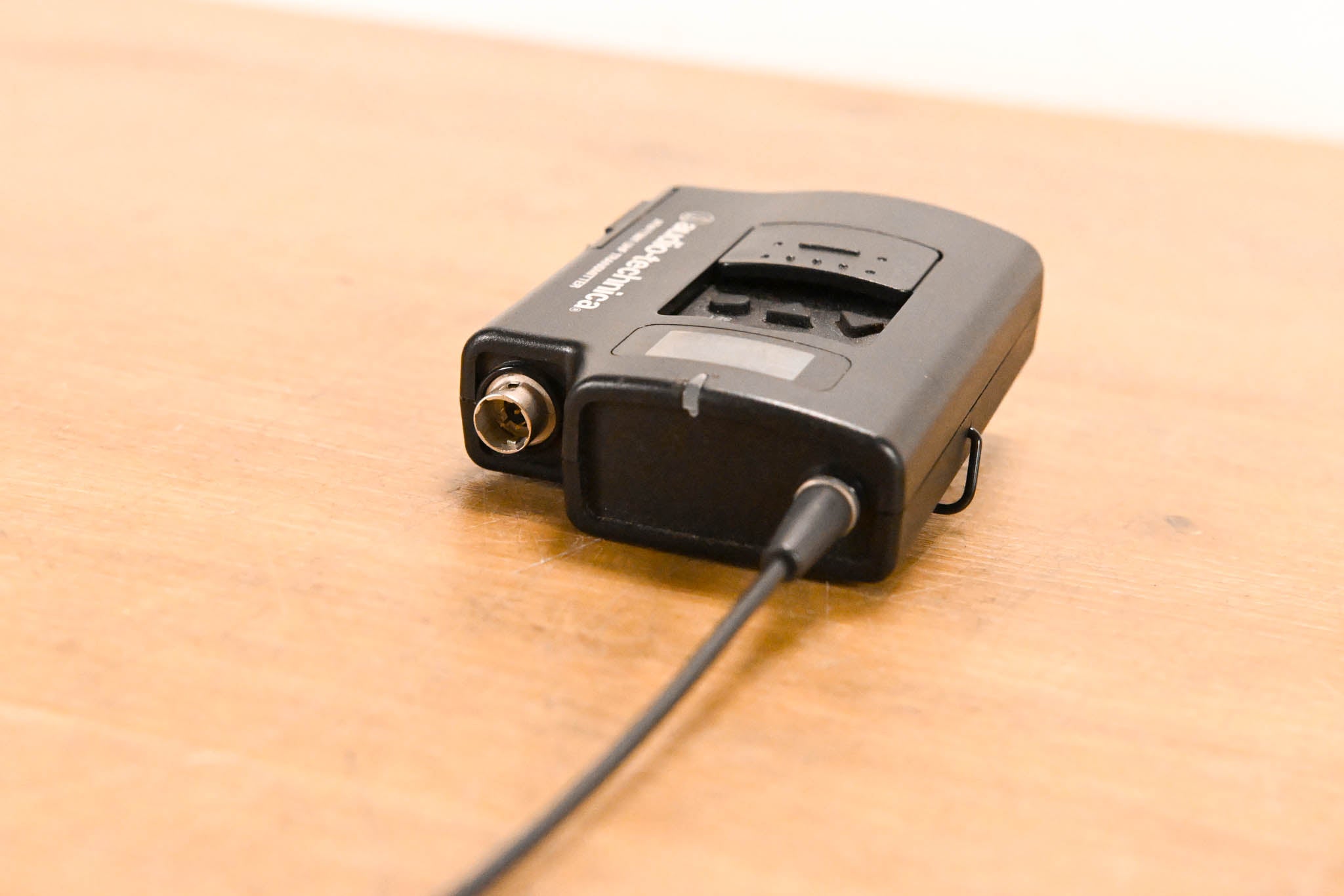 Audio-Technica ATW-R1810aC Camera Receiver w/ATW-T1801 541-567MHz NO PSU