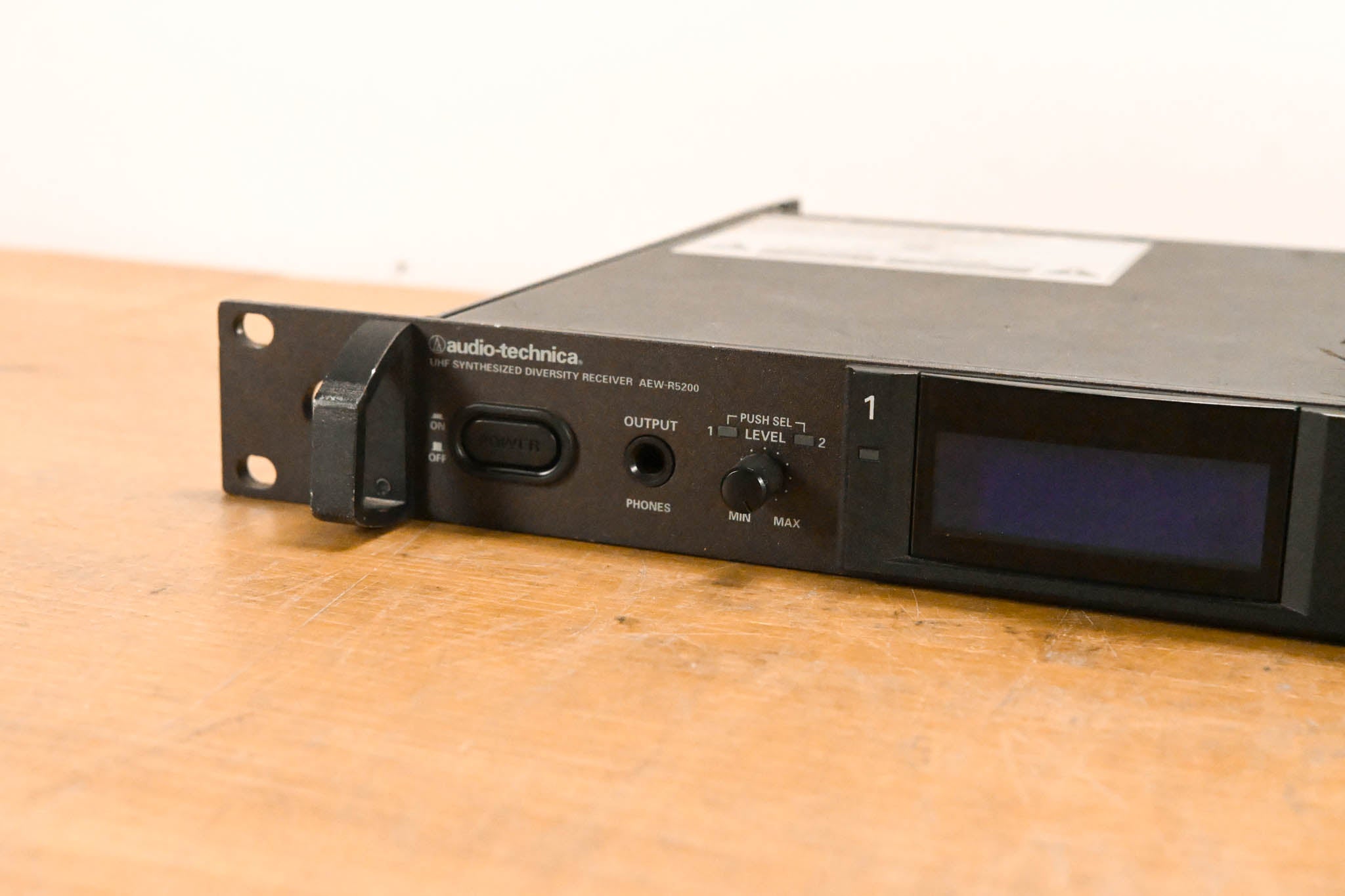 Audio-Technica AEW-R5200 Receiver w/ two AEW-T1000 Bodypacks: 541-566MHz
