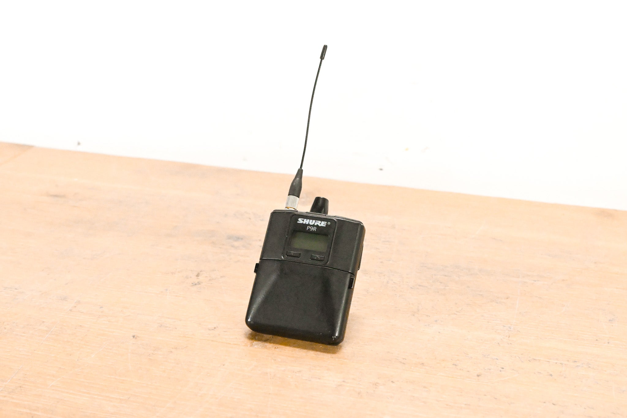 Shure PSM 900 Wireless IEM System L6 Band: 656-692 MHz (NO POWER SUPPLY)