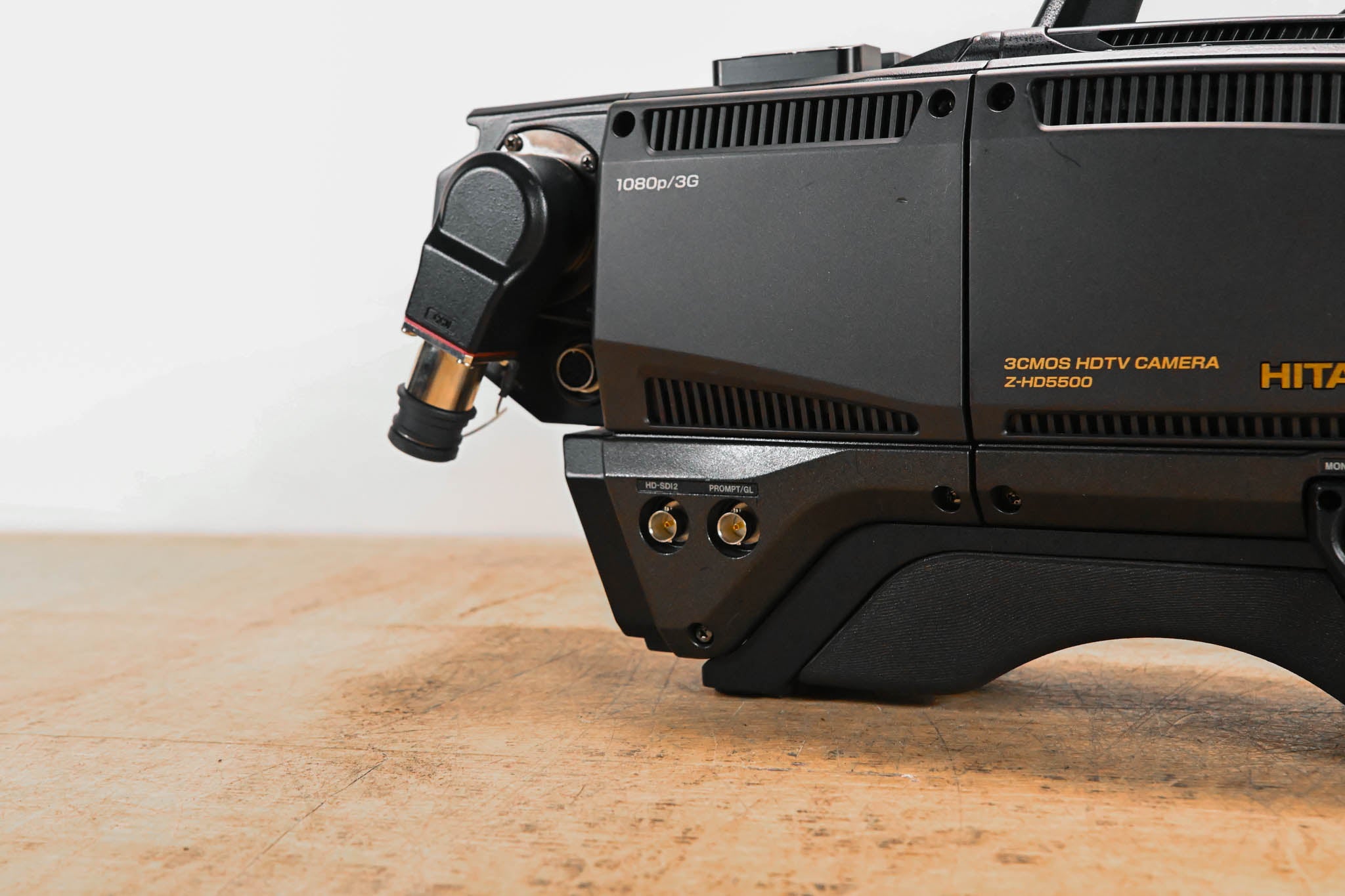 Hitachi Z-HD5500 HDTV Camera w/ CA-HF1300U Camera Adapter