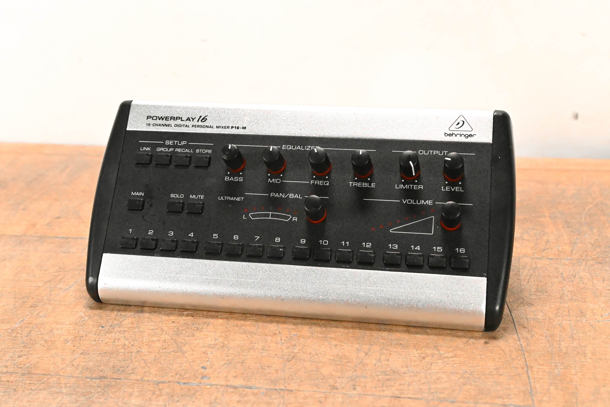 Behringer Powerplay P16-M 16-Channel Digital Personal Mixer