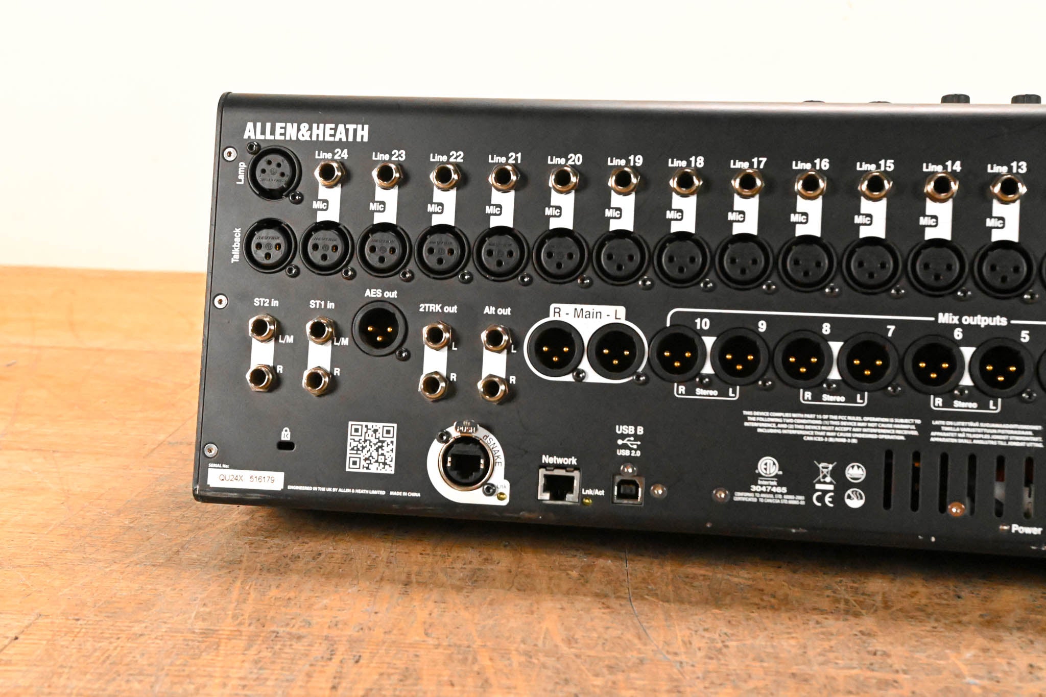 Allen & Heath Qu-24 24-Channel Digital Mixing Console