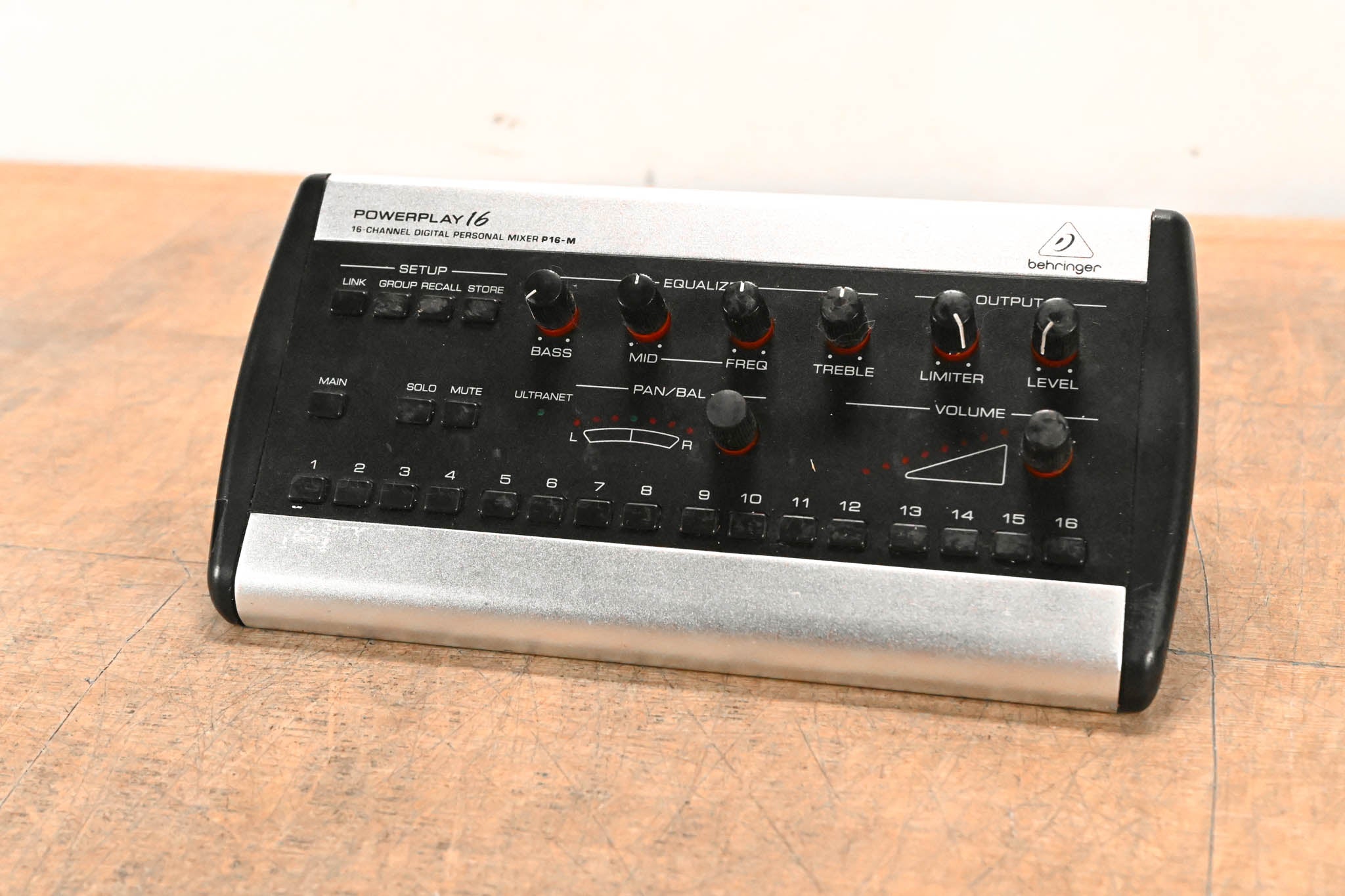 Behringer Powerplay P16-M 16-Channel Digital Personal Mixer