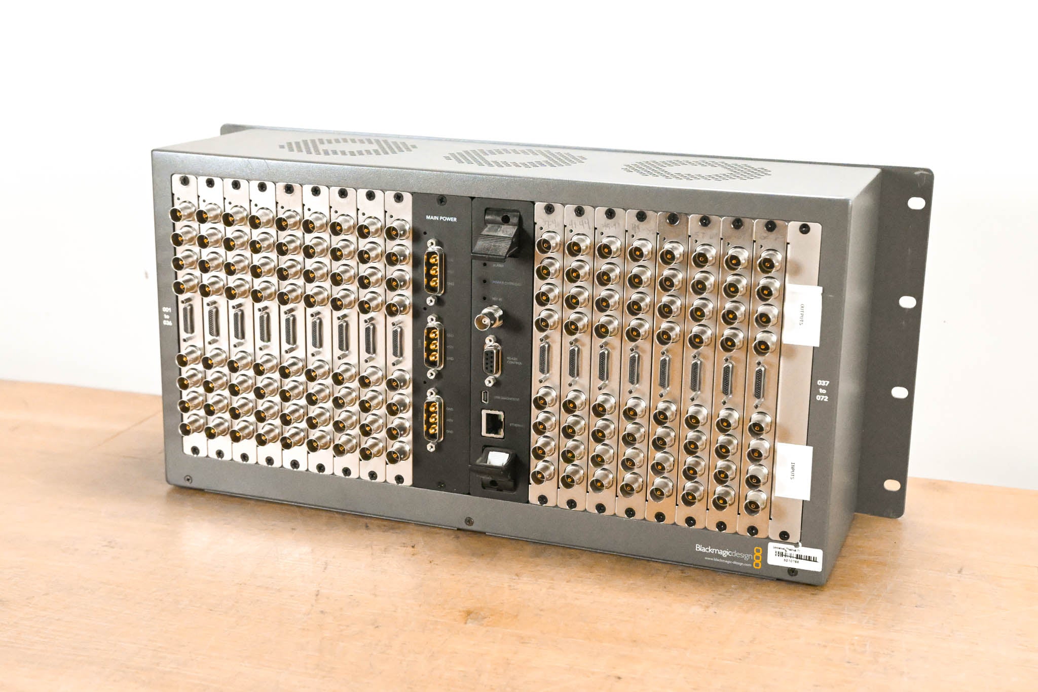 Blackmagic Design Universal Videohub 72 Rack Frame with 17 Cards