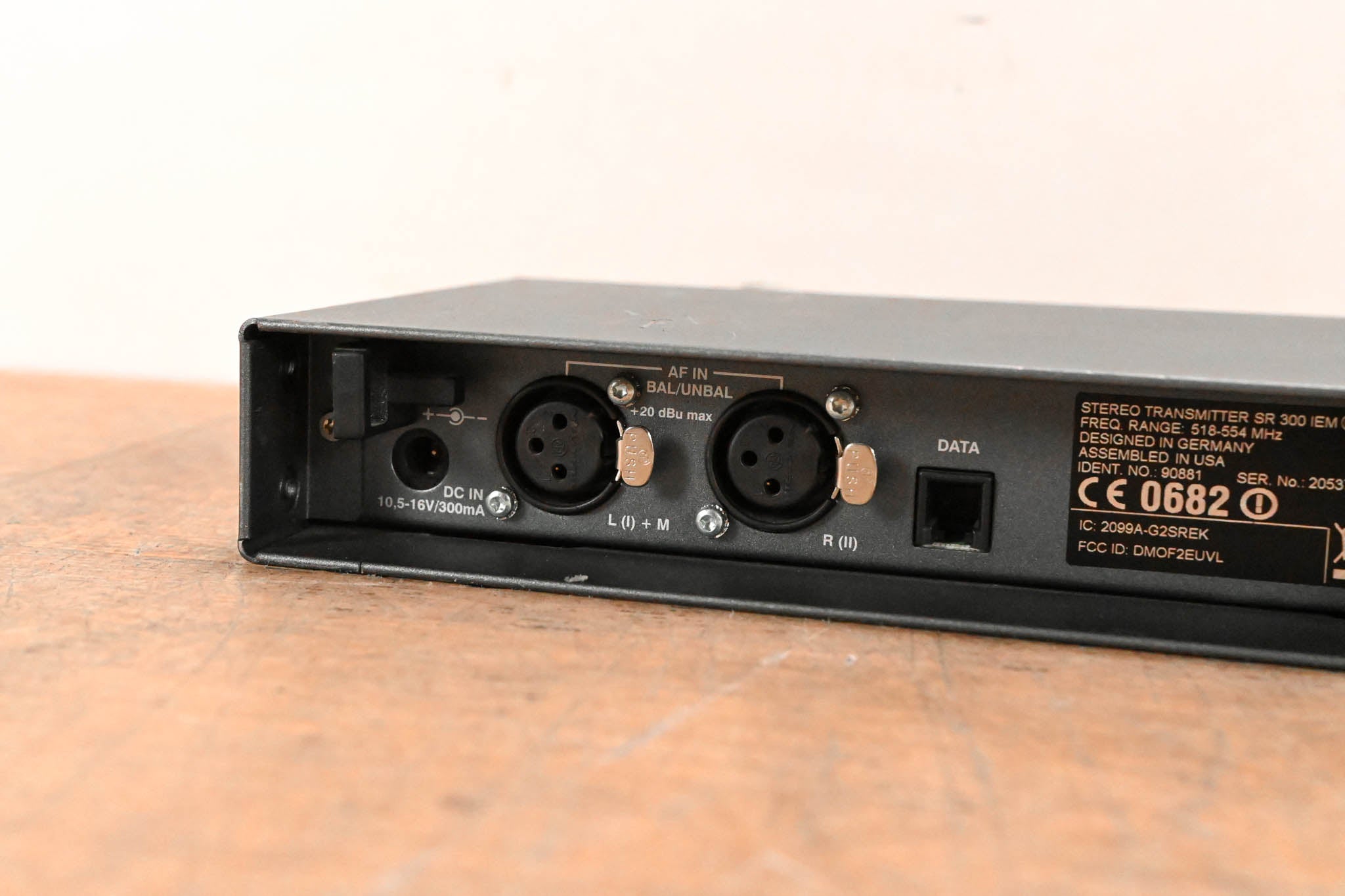 Sennheiser SR 300 IEM G2 Wireless Transmitter - A Range NO POWER SUPPLY