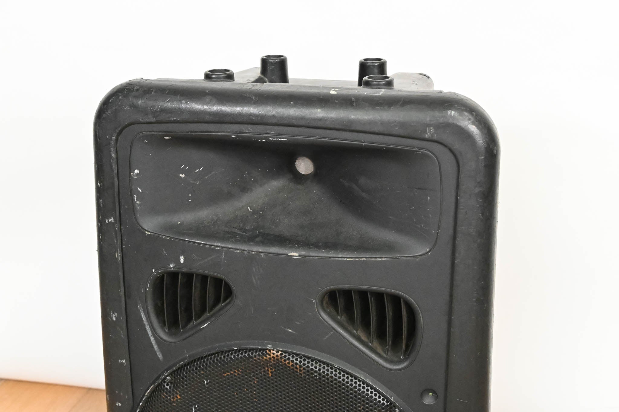 JBL EON15 G2 Two-Way 15-inch Powered Speaker