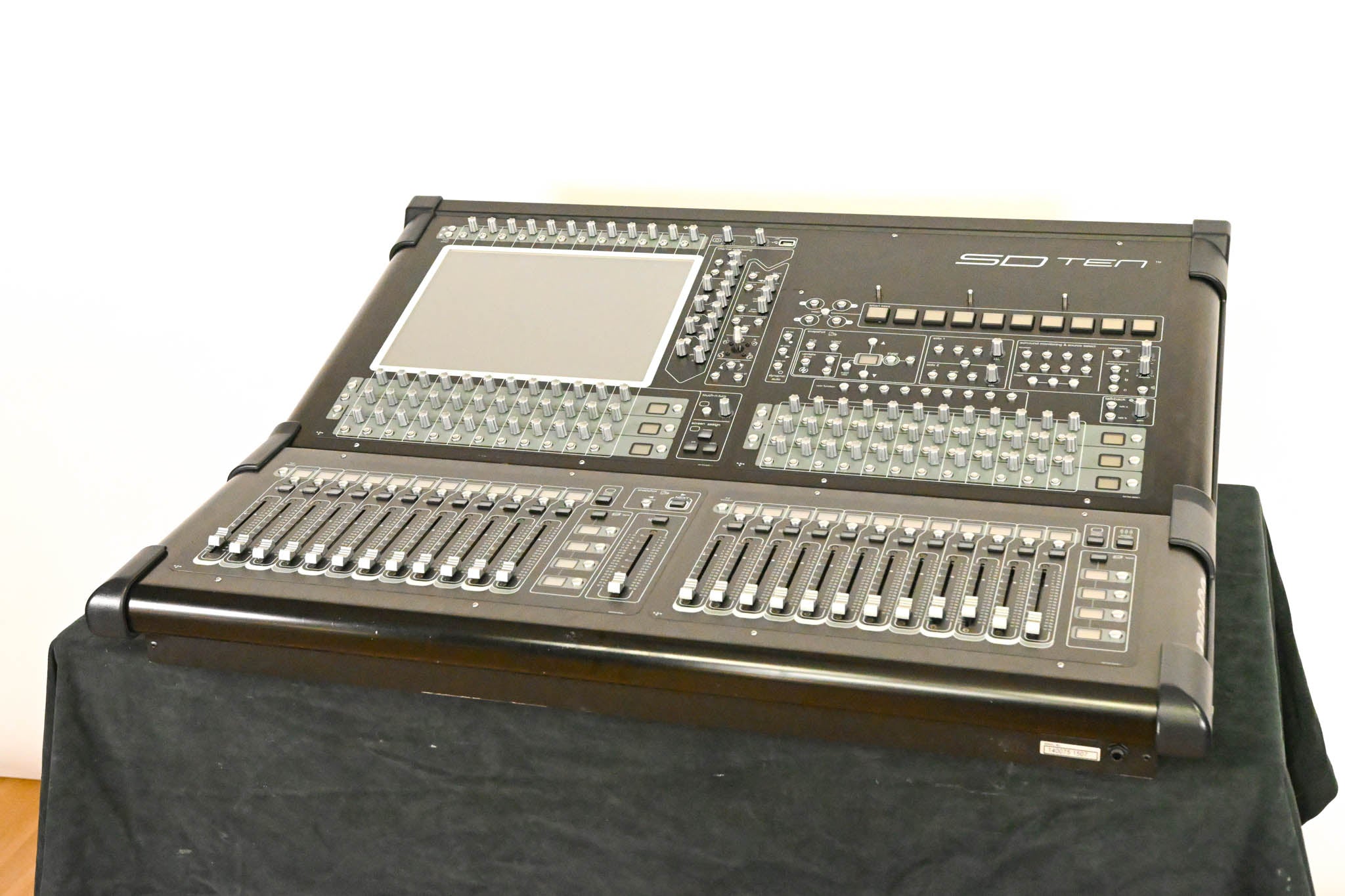 DiGiCo SD10-24 Digital Mixing Console w/ ST Optical