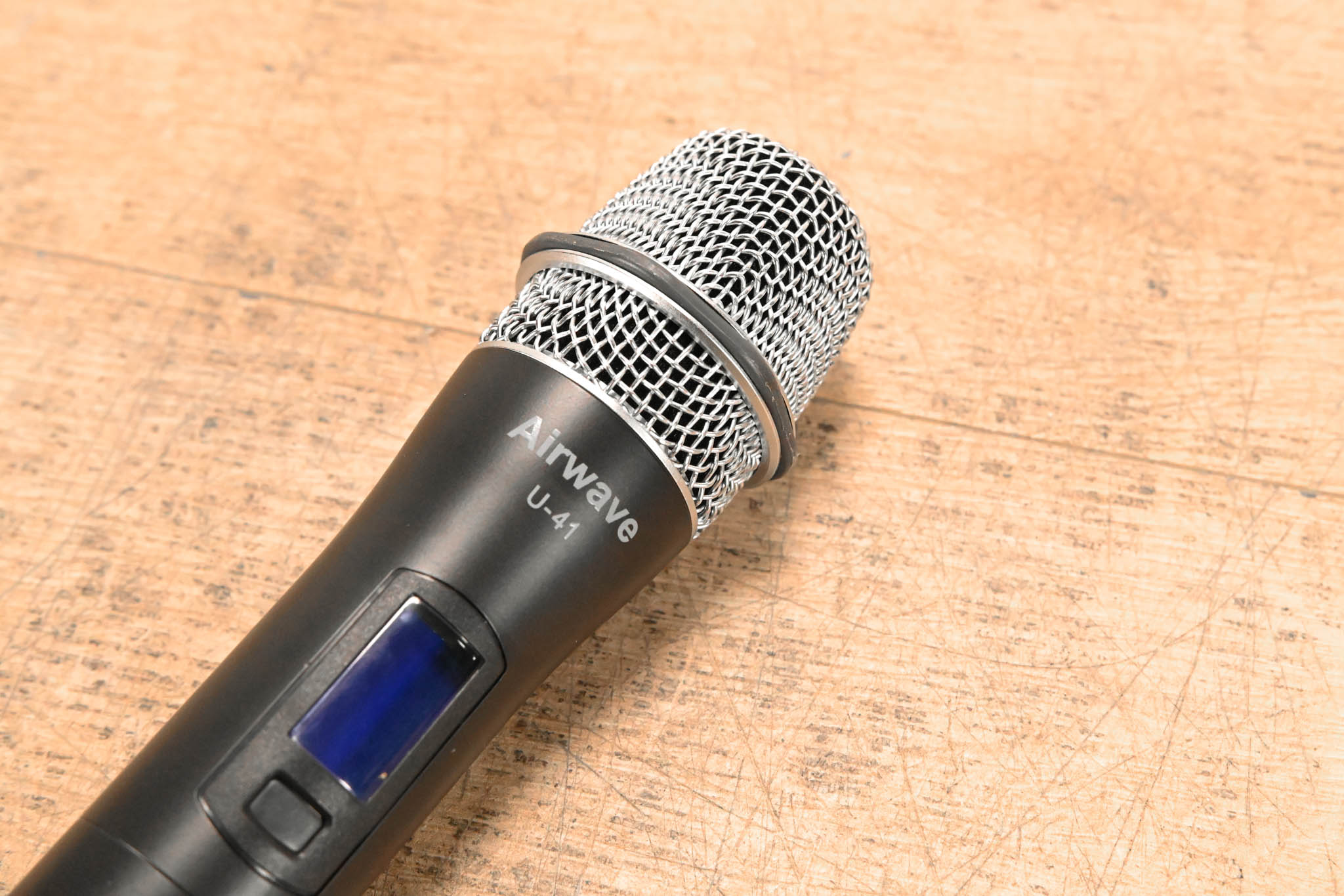 Airwave Technologies U-41 Handheld Transmitter Microphone - 514-542 MHz