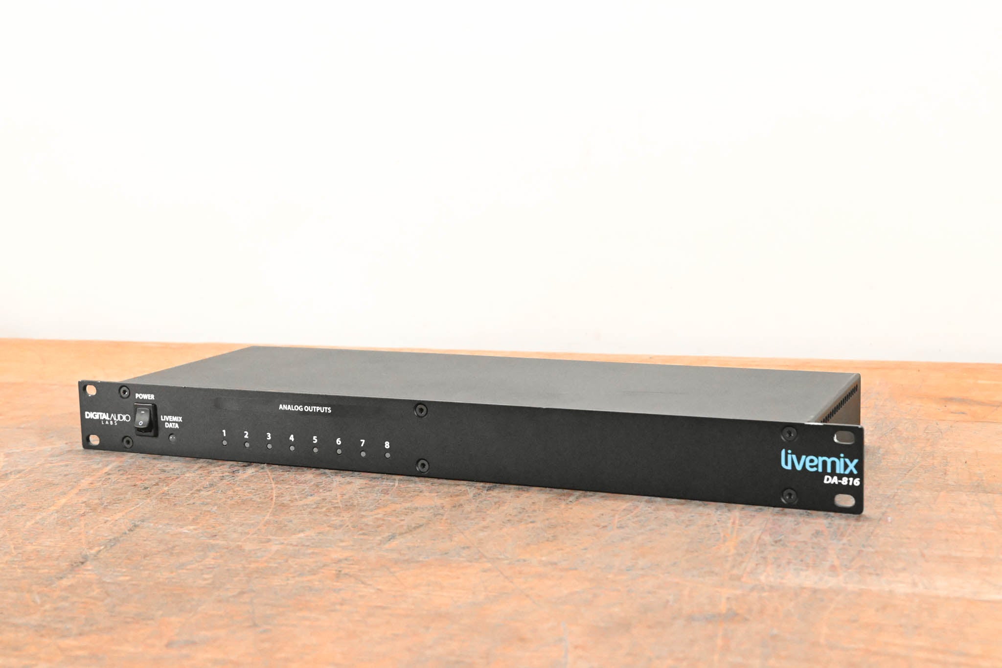 Digital Audio Labs Livemix DA-816 8-Channel Analog Output Unit