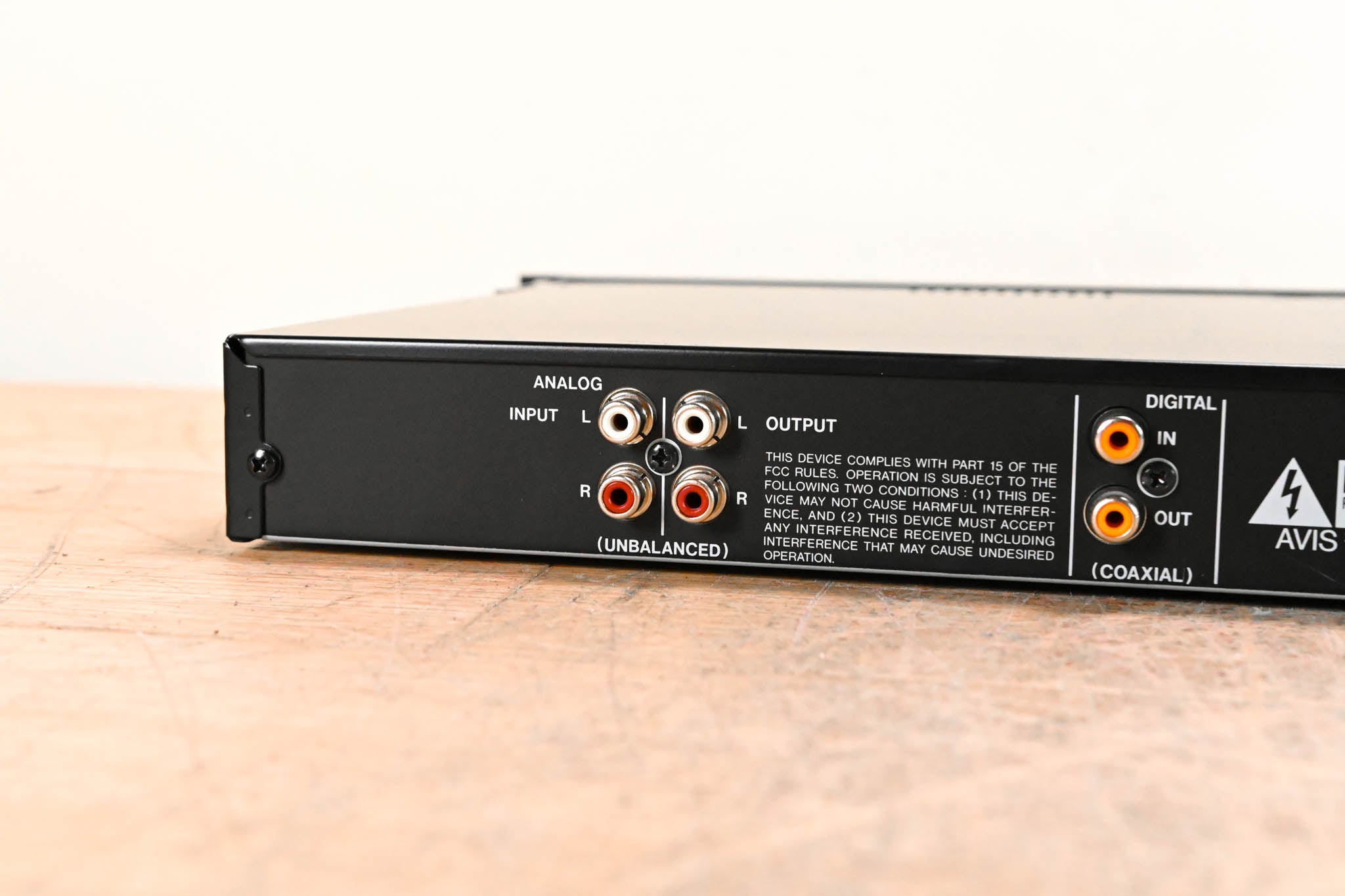 TASCAM SS-R100 Solid State Digital Digital Audio Recorder