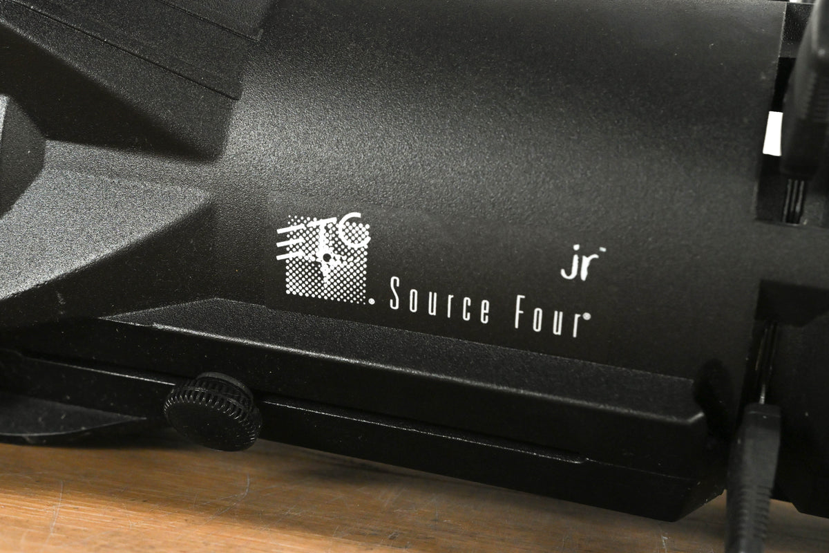 ETC Source Four Jr 26 Degree 575 Ellipsoidal Light