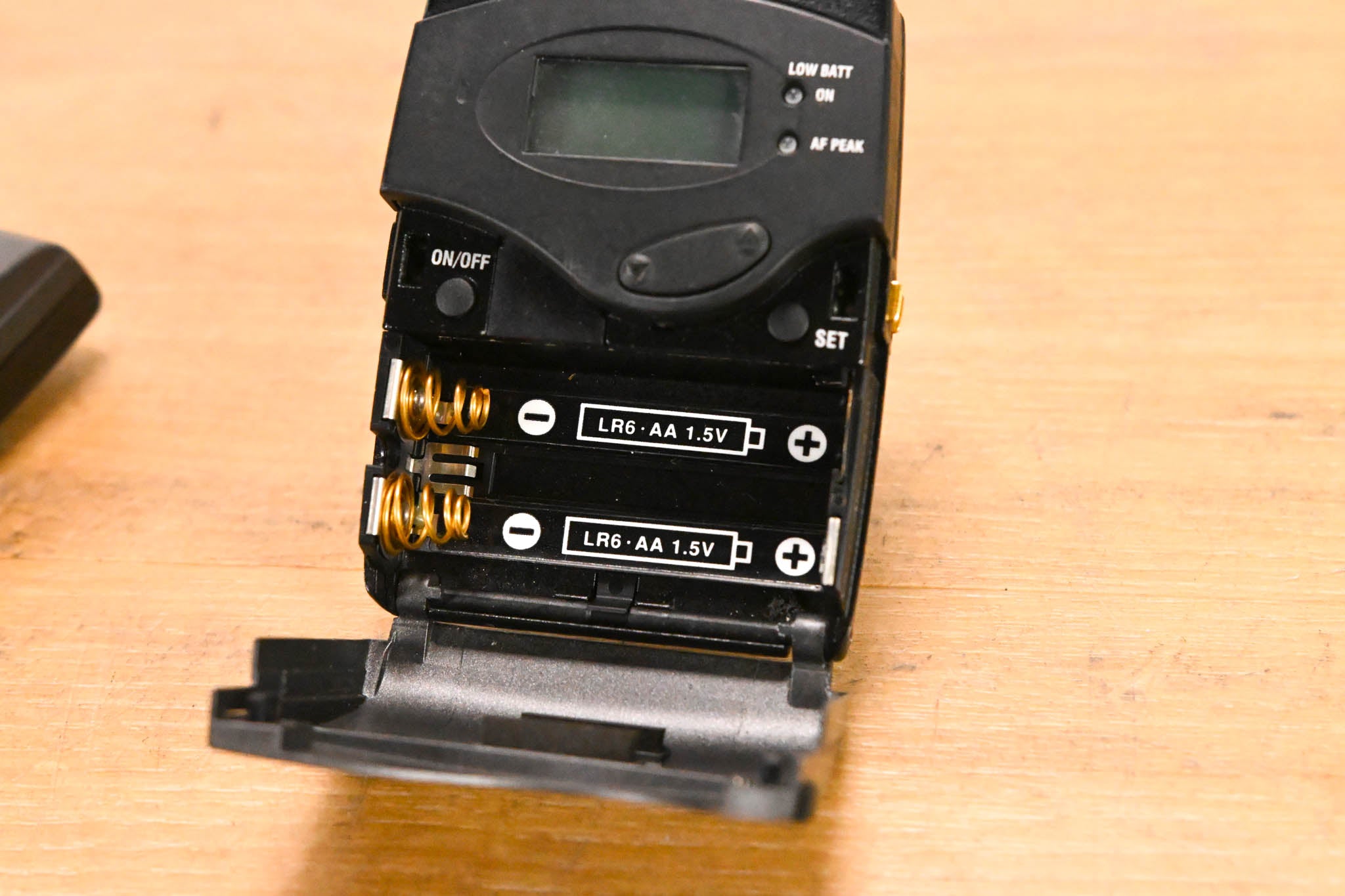 Sennheiser EM 2050 Wireless Receiver w/ two Beltpacks - 558-626 MHz